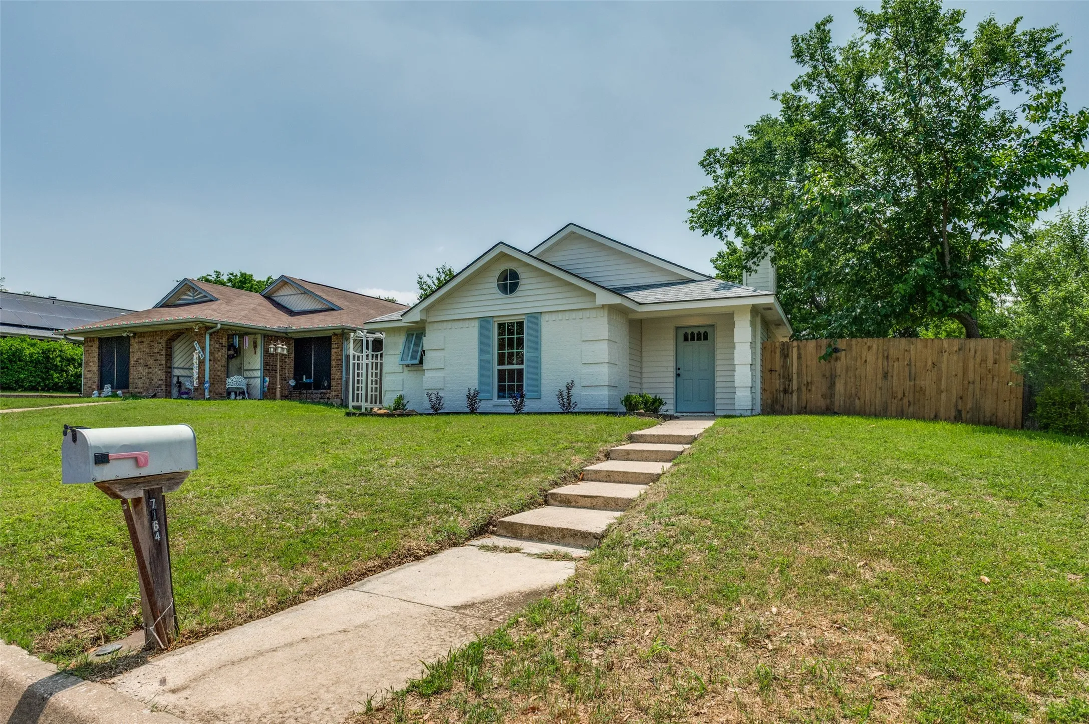 Single Family Residence For Sale in Tarrant County , 7164 Fire Hill Drive, Fort Worth, Texas 76137, 3 Bedroom, 2 Bathroom, 2 Garage spaces, 1,095 Sqft, built in 1985, mls#21254254, Real Estate Agent in Fort Worth, Homes For Sale in Tarrant county, Homes For Sale in Fort Worth, Realtor in Fort Worth Texas, Real Estate Brokerage Independent Realty Texas, Luminita Cordes Realtor