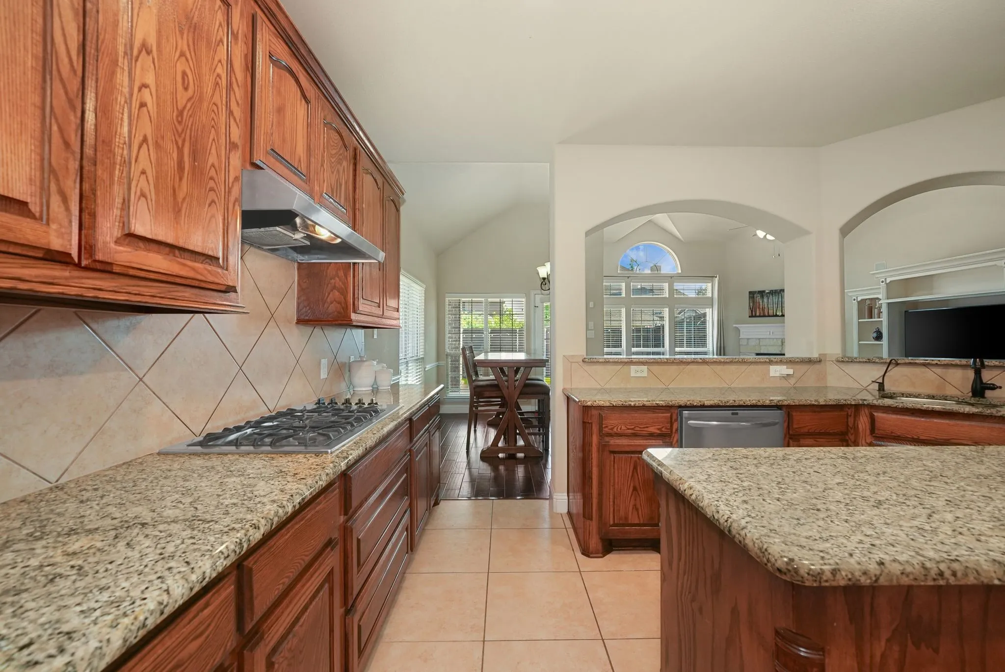 Single Family Residence For Sale in Collin County , 12533 Tyler Drive, Frisco, Texas 75035, 5 Bedroom, 4 Bathroom, 2 Garage spaces, 4,231 Sqft, built in 2013, Preowned, mls#21252228, Real Estate Agent in Frisco, Homes For Sale in Collin county, Homes For Sale in Frisco, Realtor in Frisco Texas, Real Estate Brokerage Independent Realty Texas, Luminita Cordes Realtor