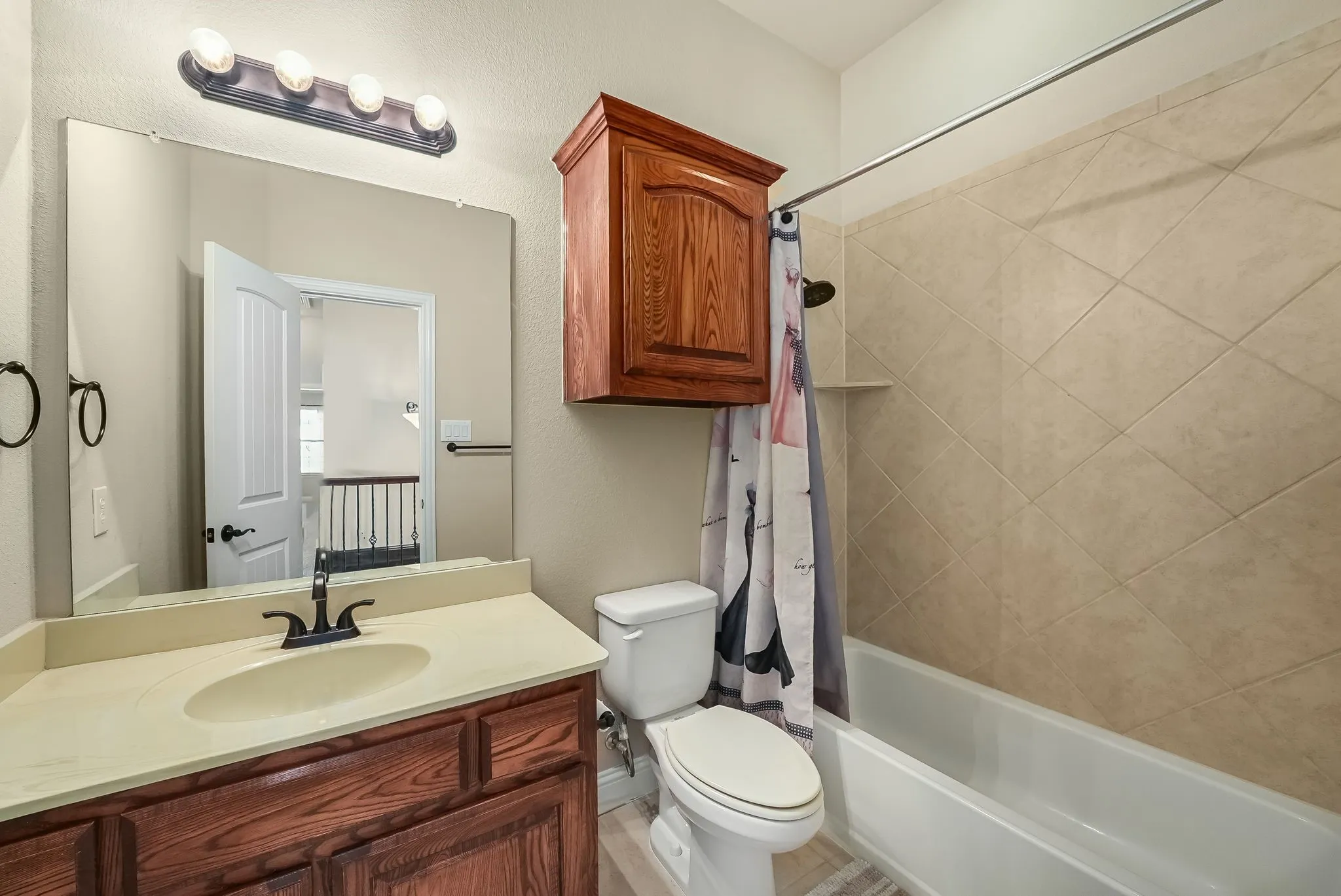 Single Family Residence For Sale in Collin County , 12533 Tyler Drive, Frisco, Texas 75035, 5 Bedroom, 4 Bathroom, 2 Garage spaces, 4,231 Sqft, built in 2013, Preowned, mls#21252228, Real Estate Agent in Frisco, Homes For Sale in Collin county, Homes For Sale in Frisco, Realtor in Frisco Texas, Real Estate Brokerage Independent Realty Texas, Luminita Cordes Realtor