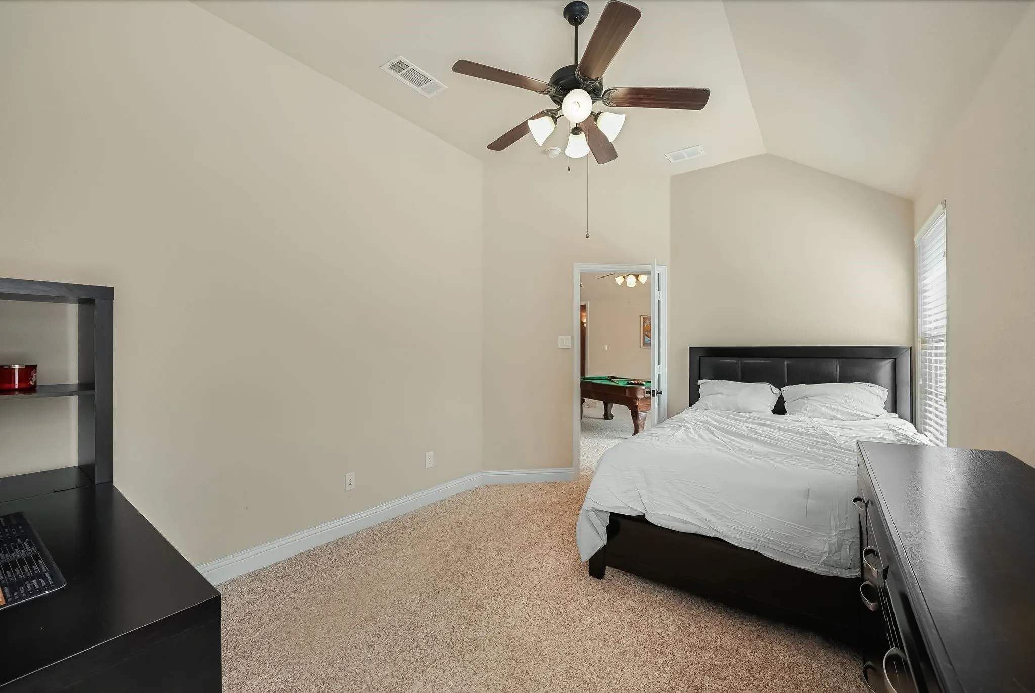 Single Family Residence For Sale in Collin County , 12533 Tyler Drive, Frisco, Texas 75035, 5 Bedroom, 4 Bathroom, 2 Garage spaces, 4,231 Sqft, built in 2013, Preowned, mls#21252228, Real Estate Agent in Frisco, Homes For Sale in Collin county, Homes For Sale in Frisco, Realtor in Frisco Texas, Real Estate Brokerage Independent Realty Texas, Luminita Cordes Realtor