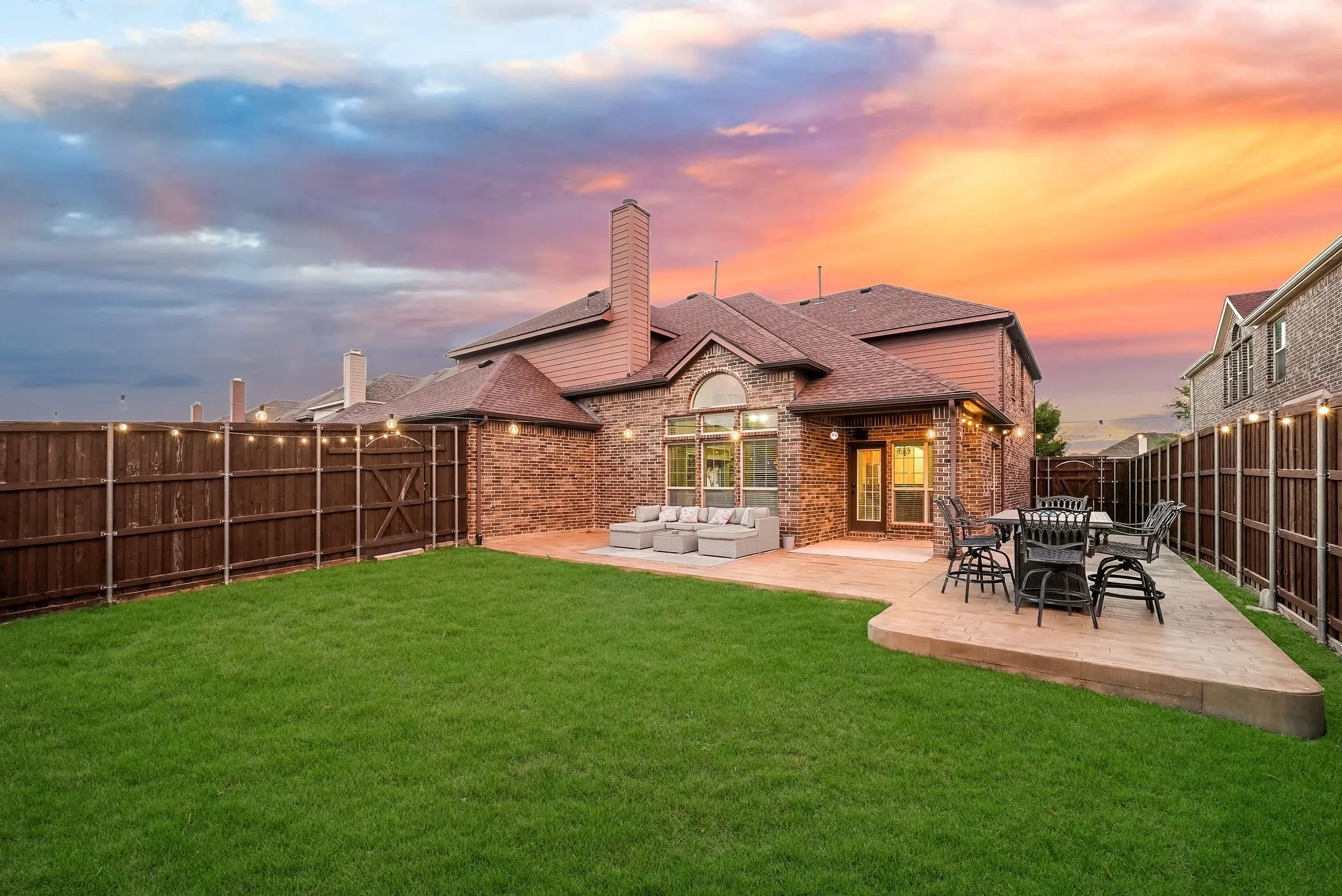 Single Family Residence For Sale in Collin County , 12533 Tyler Drive, Frisco, Texas 75035, 5 Bedroom, 4 Bathroom, 2 Garage spaces, 4,231 Sqft, built in 2013, Preowned, mls#21252228, Real Estate Agent in Frisco, Homes For Sale in Collin county, Homes For Sale in Frisco, Realtor in Frisco Texas, Real Estate Brokerage Independent Realty Texas, Luminita Cordes Realtor