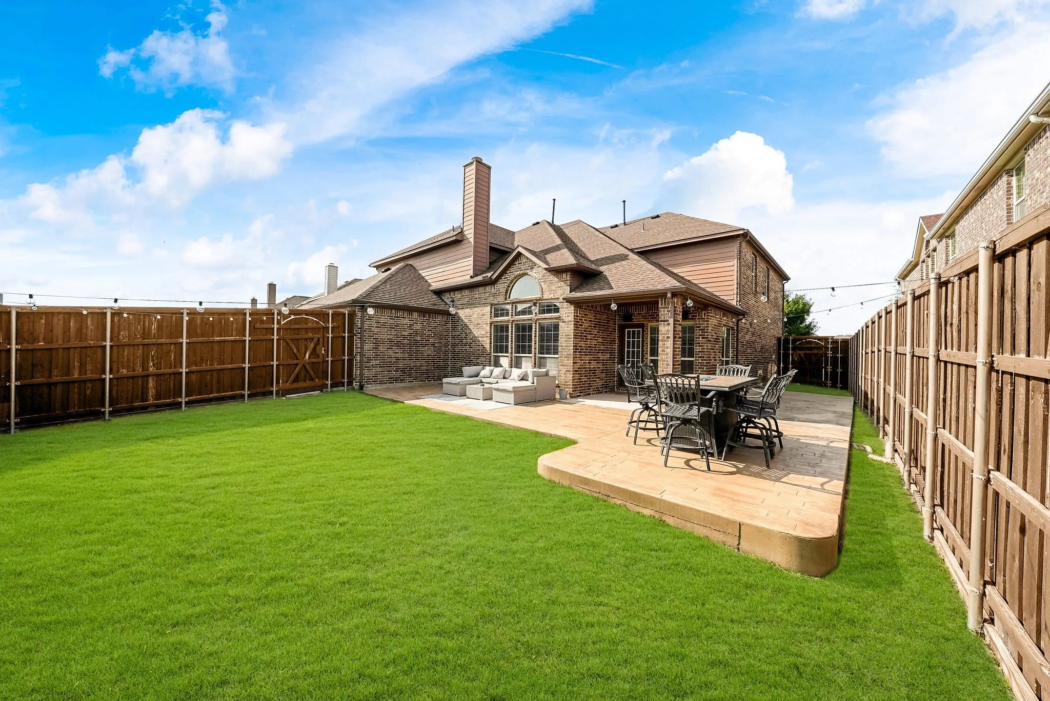 Single Family Residence For Sale in Collin County , 12533 Tyler Drive, Frisco, Texas 75035, 5 Bedroom, 4 Bathroom, 2 Garage spaces, 4,231 Sqft, built in 2013, Preowned, mls#21252228, Real Estate Agent in Frisco, Homes For Sale in Collin county, Homes For Sale in Frisco, Realtor in Frisco Texas, Real Estate Brokerage Independent Realty Texas, Luminita Cordes Realtor