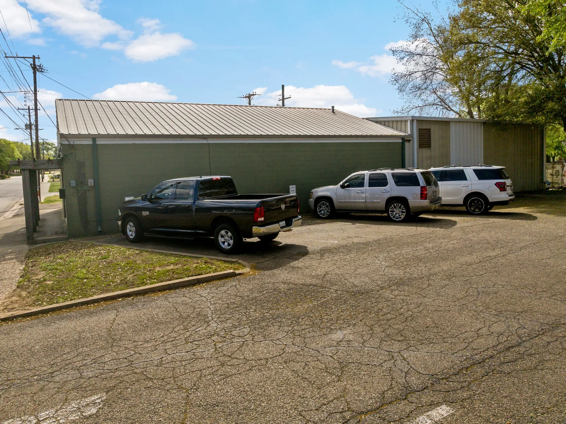 Warehouse For Sale in Camp County , 141 E Marshall, Pittsburg, Texas 75686, 0, 0, Garage spaces, 0 Sqft, built in 0, Preowned, mls#21254861, Real Estate Agent in Pittsburg, Homes For Sale in Camp county, Homes For Sale in Pittsburg, Realtor in Pittsburg Texas, Real Estate Brokerage Independent Realty Texas, Luminita Cordes Realtor