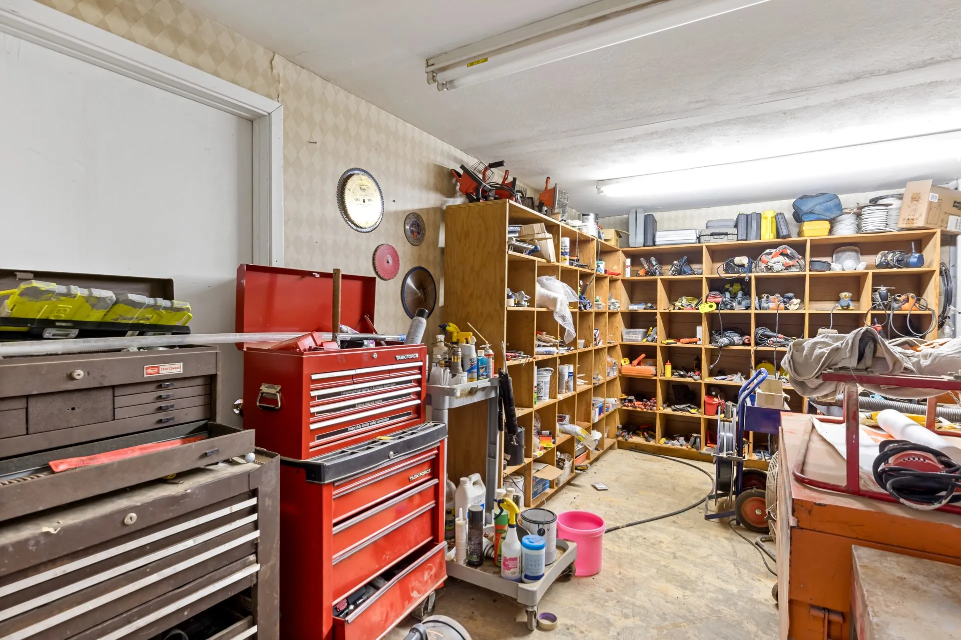 Warehouse For Sale in Camp County , 141 E Marshall, Pittsburg, Texas 75686, 0, 0, Garage spaces, 0 Sqft, built in 0, Preowned, mls#21254861, Real Estate Agent in Pittsburg, Homes For Sale in Camp county, Homes For Sale in Pittsburg, Realtor in Pittsburg Texas, Real Estate Brokerage Independent Realty Texas, Luminita Cordes Realtor