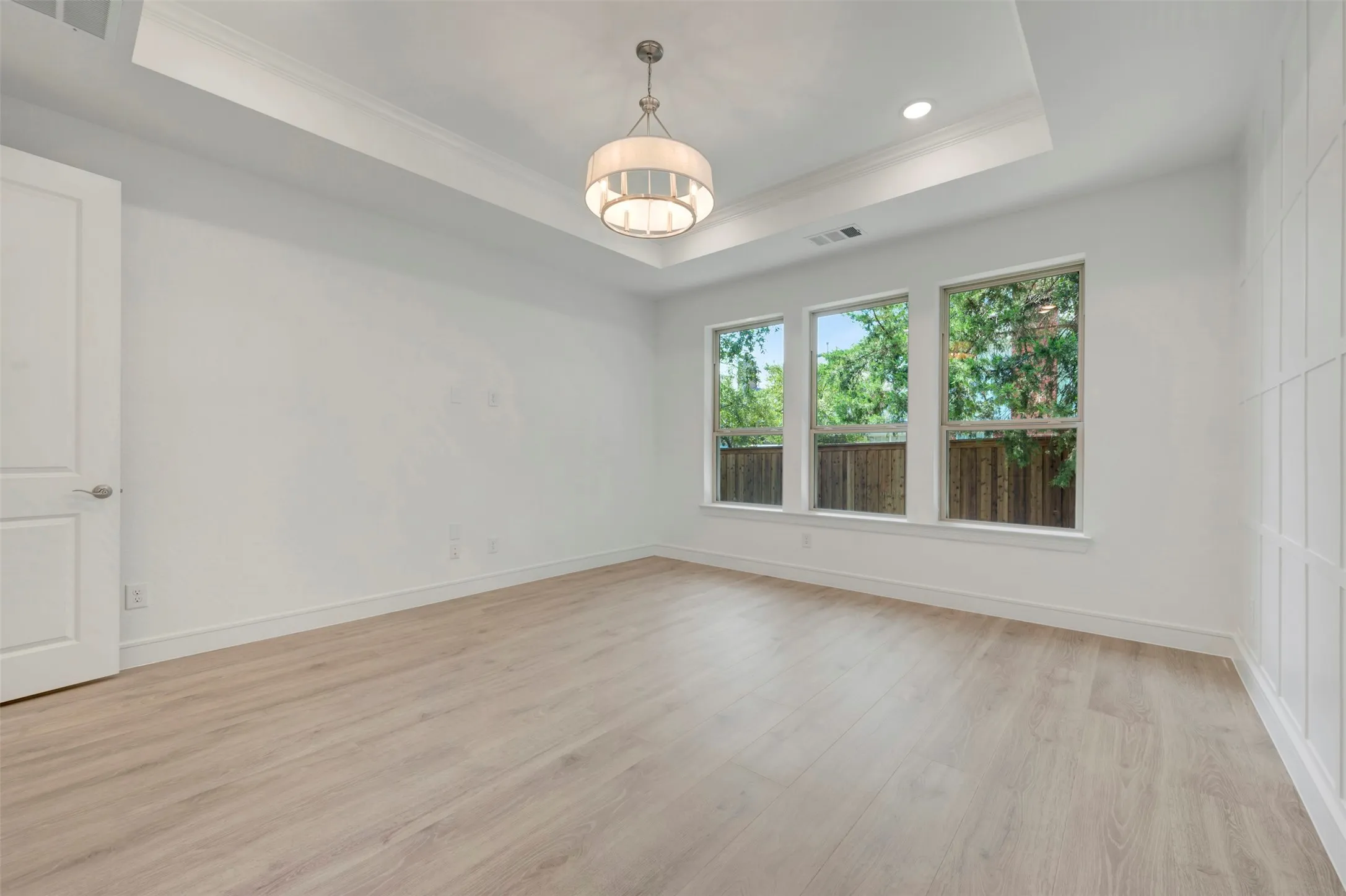 Single Family Residence For Sale in Tarrant County , 3008 Sandy Springs Drive, Arlington, Texas 76017, 5 Bedroom, 5 Bathroom, 3 Garage spaces, 3,796 Sqft, built in 2026, New Construction - Incomplete, mls#21254917, Real Estate Agent in Arlington, Homes For Sale in Tarrant county, Homes For Sale in Arlington, Realtor in Arlington Texas, Real Estate Brokerage Independent Realty Texas, Luminita Cordes Realtor