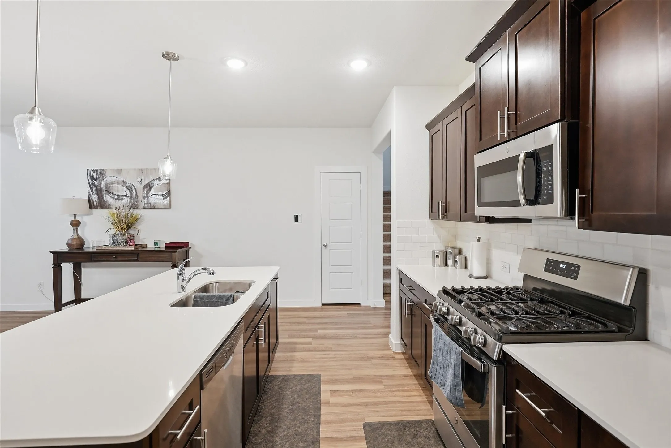 So much space for preparing meals