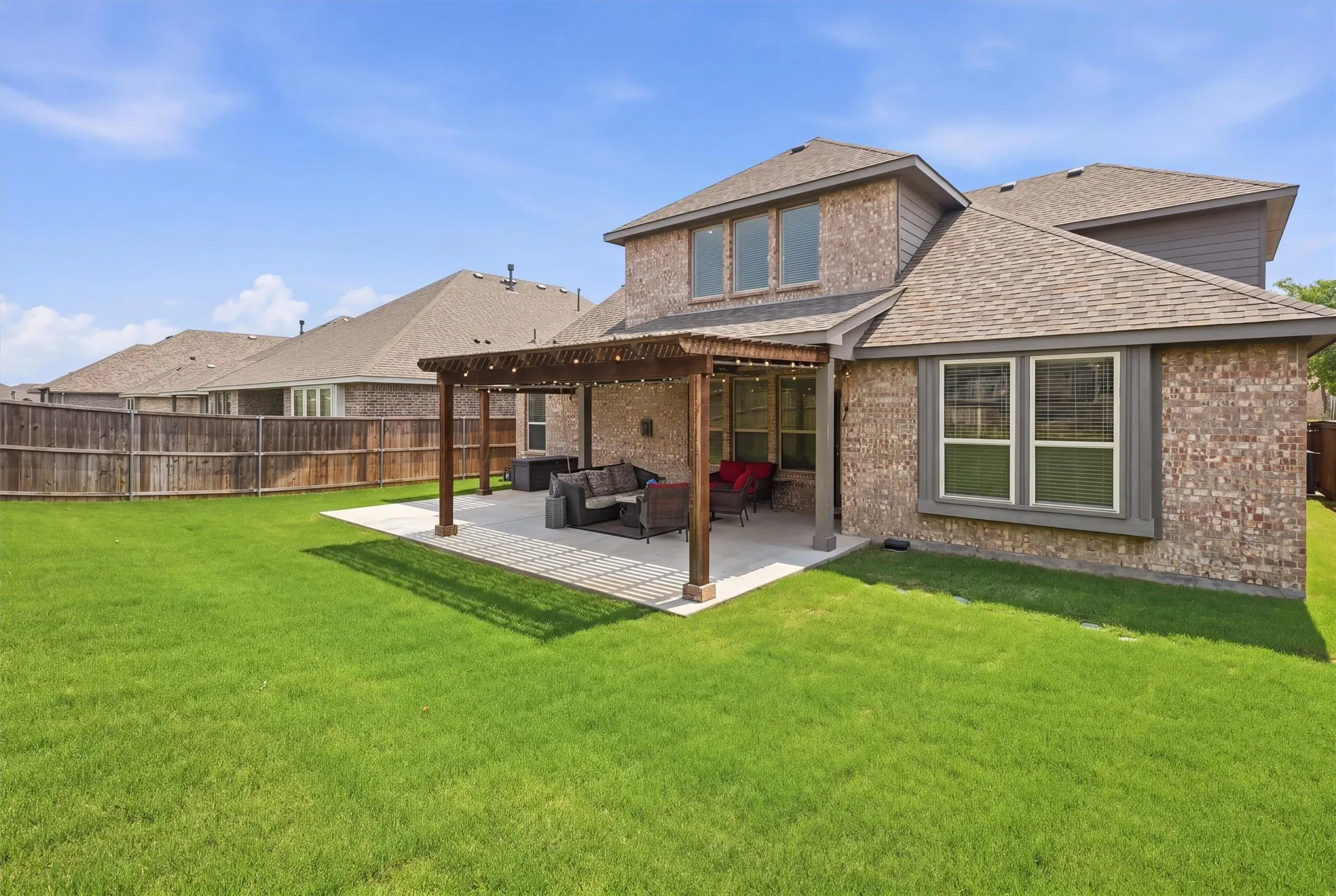 Single Family Residence For Sale in Tarrant County , 2025 Eagle Boulevard, Fort Worth, Texas 76052, 4 Bedroom, 3 Bathroom, 2 Garage spaces, 3,604 Sqft, built in 2019, Preowned, mls#21252455, Real Estate Agent in Fort Worth, Homes For Sale in Tarrant county, Homes For Sale in Fort Worth, Realtor in Fort Worth Texas, Real Estate Brokerage Independent Realty Texas, Luminita Cordes Realtor
