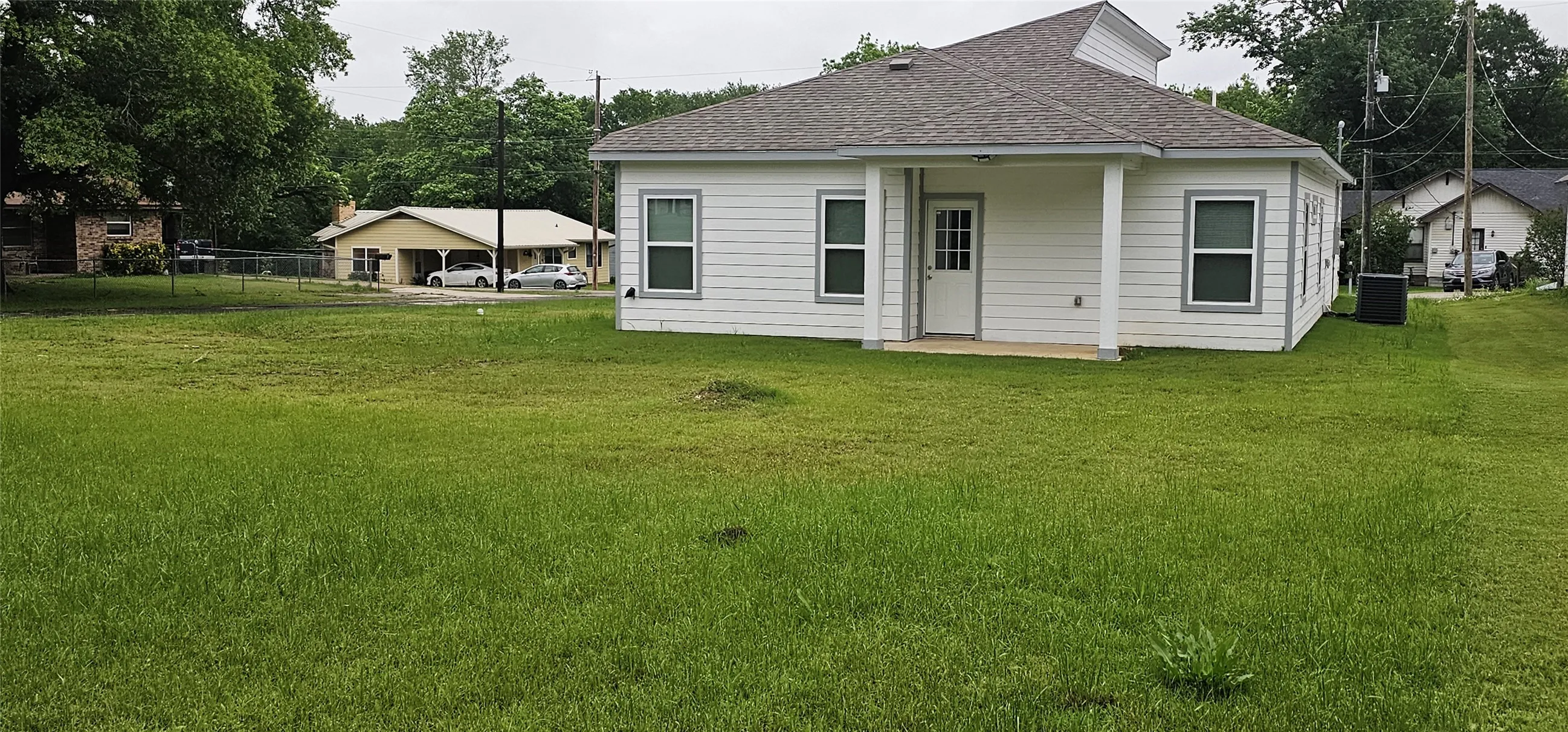 Single Family Residence For Sale in Van Zandt County , 525 N Washington Street, Grand Saline, Texas 75140, 3 Bedrooms, 2 Bathrooms, 1 Garage spaces, 1,454 Sqft, built in 2024, New Construction - Complete, Price $255,000, mls#21254945, Real Estate Agent in Grand Saline, Homes For Sale in Van Zandt county, Homes For Sale in Grand Saline, Realtor in Grand Saline Texas, Real Estate Brokerage Independent Realty Texas, Luminita Cordes Realtor