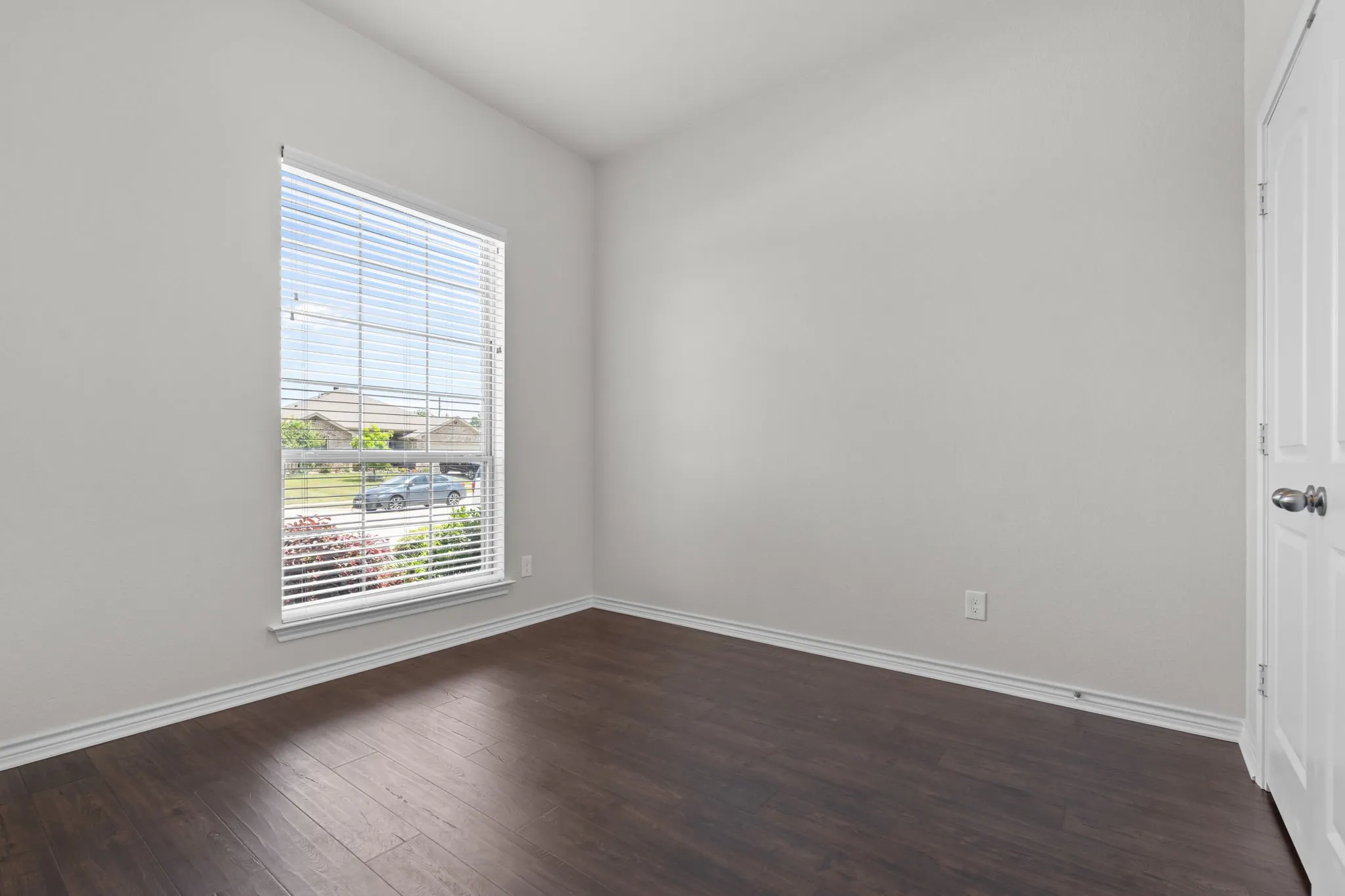 Single Family Residence For Sale in Parker County , 217 Angelina Court, Azle, Texas 76020, 4 Bedrooms, 2 Bathrooms, 2 Garage spaces, 2,083 Sqft, built in 2020, Preowned, Price $350,000, mls#21252599, Real Estate Agent in Azle, Homes For Sale in Parker county, Homes For Sale in Azle, Realtor in Azle Texas, Real Estate Brokerage Independent Realty Texas, Luminita Cordes Realtor