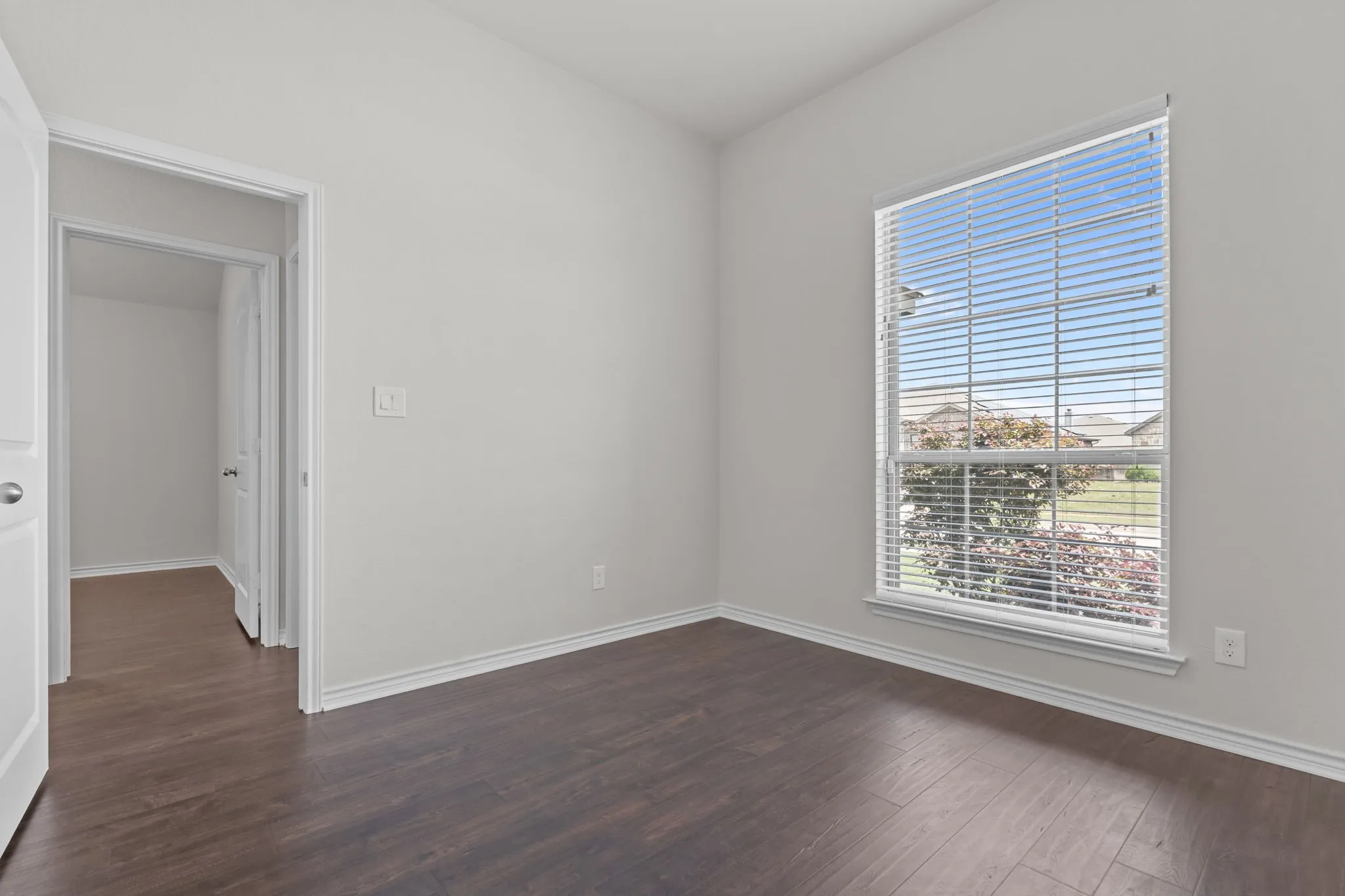 Single Family Residence For Sale in Parker County , 217 Angelina Court, Azle, Texas 76020, 4 Bedrooms, 2 Bathrooms, 2 Garage spaces, 2,083 Sqft, built in 2020, Preowned, Price $350,000, mls#21252599, Real Estate Agent in Azle, Homes For Sale in Parker county, Homes For Sale in Azle, Realtor in Azle Texas, Real Estate Brokerage Independent Realty Texas, Luminita Cordes Realtor