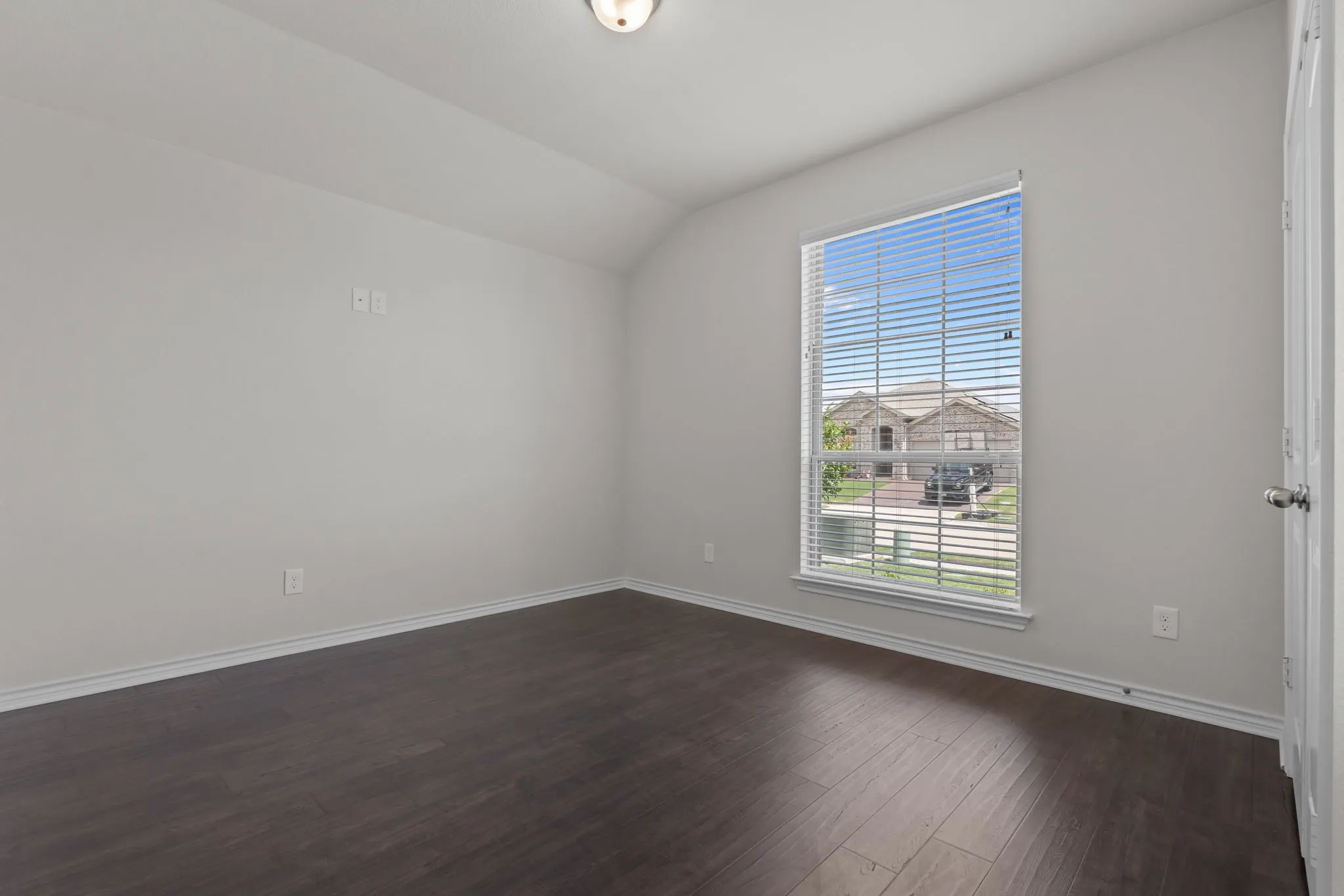 Single Family Residence For Sale in Parker County , 217 Angelina Court, Azle, Texas 76020, 4 Bedrooms, 2 Bathrooms, 2 Garage spaces, 2,083 Sqft, built in 2020, Preowned, Price $350,000, mls#21252599, Real Estate Agent in Azle, Homes For Sale in Parker county, Homes For Sale in Azle, Realtor in Azle Texas, Real Estate Brokerage Independent Realty Texas, Luminita Cordes Realtor