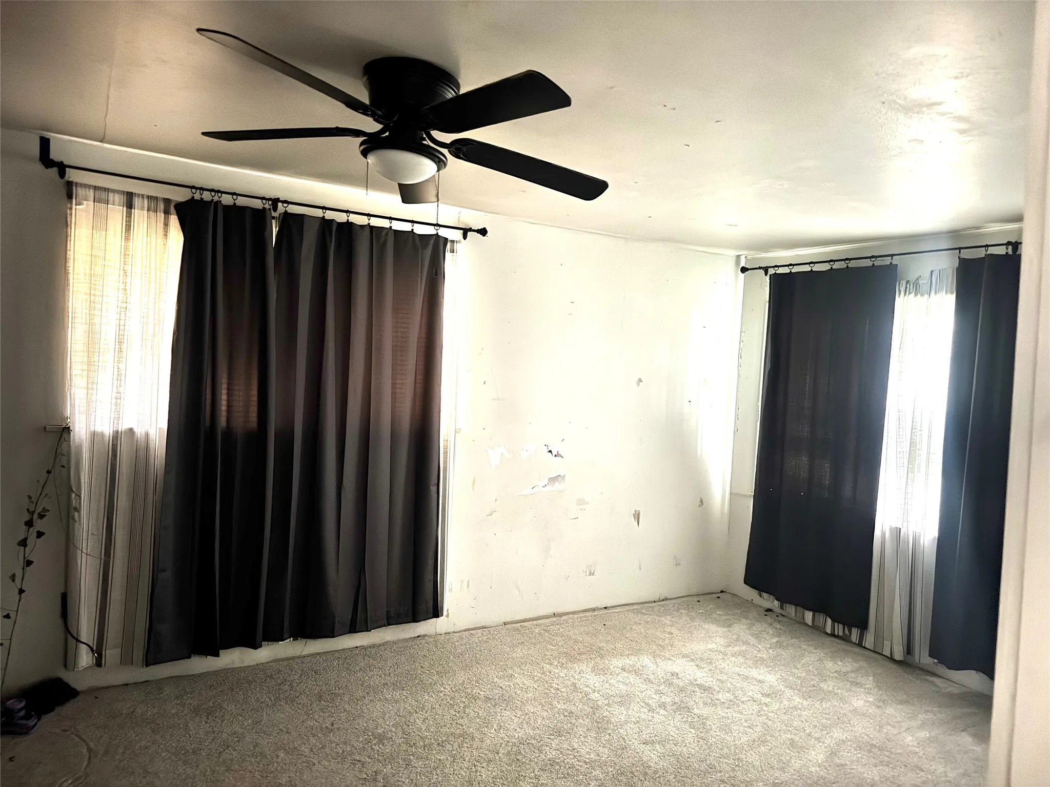 Single Family Residence For Sale in Montague County , 1689 N Highway 81 N, Bowie, Texas 76230, 3 Bedroom, 1 Bathroom, Garage spaces, 1,640 Sqft, built in 1955, Price $95,000, mls#21220587, Real Estate Agent in Bowie, Homes For Sale in Montague county, Homes For Sale in Bowie, Realtor in Bowie Texas, Real Estate Brokerage Independent Realty Texas, Luminita Cordes Realtor