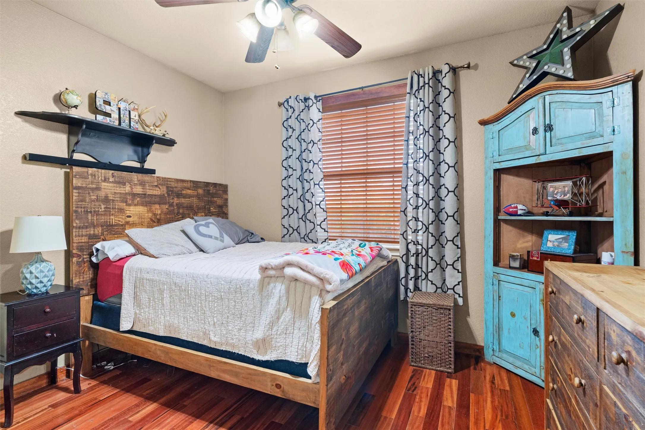 First of 2 secondary bedrooms.