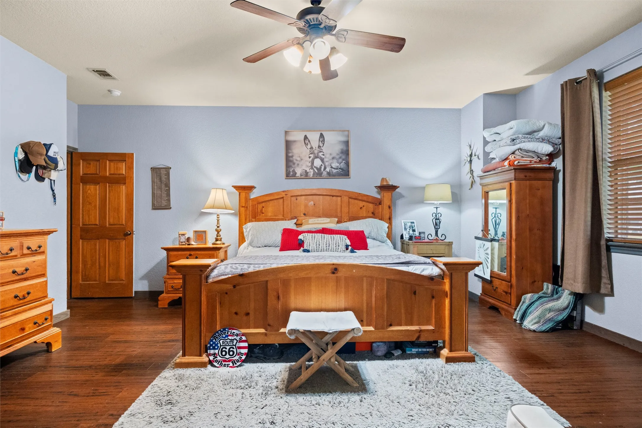 Large primary bedroom with a great en suite.