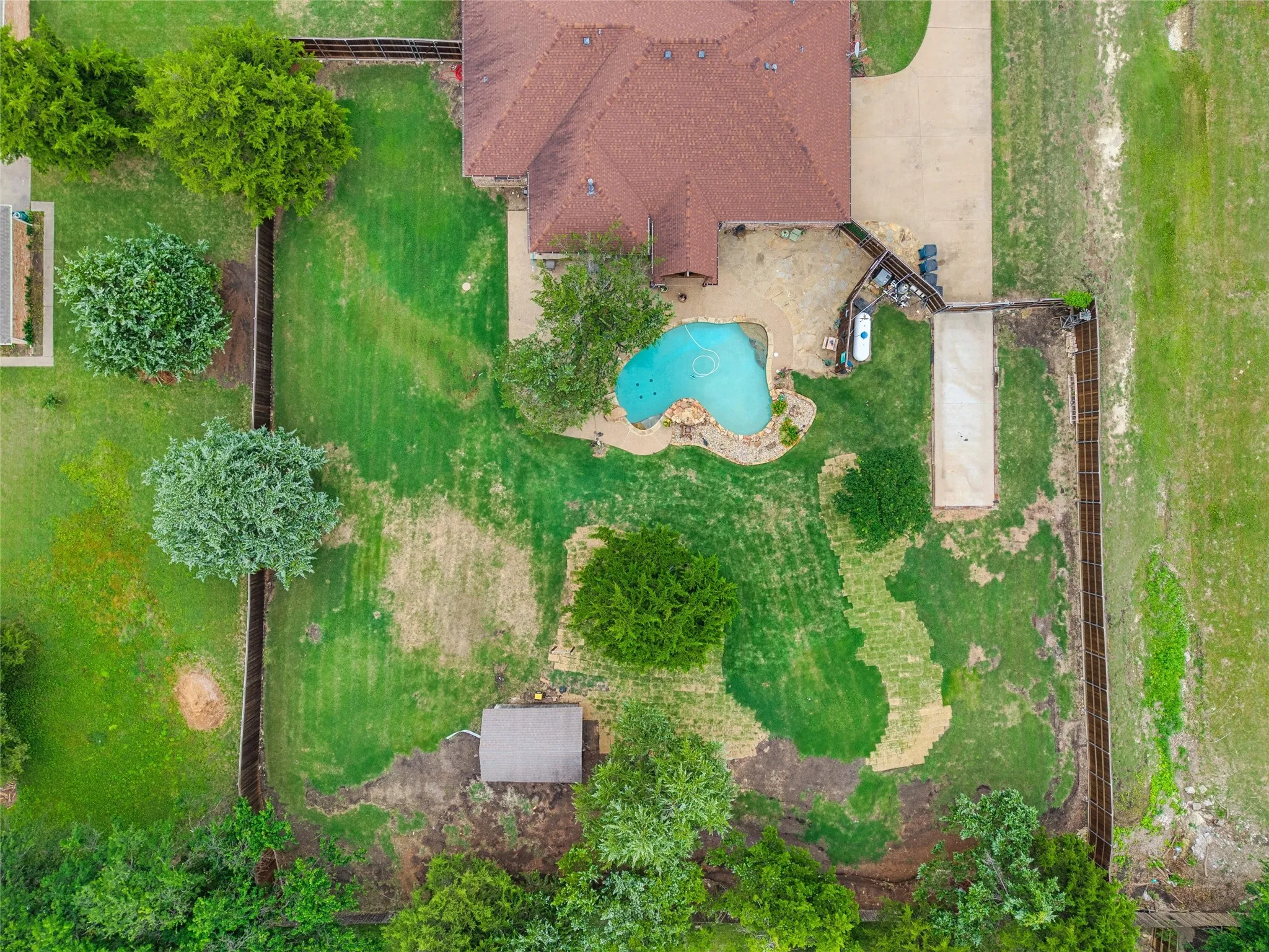 Great view of the whole property. Fully fenced back yard with 8 foot privacy fencing.