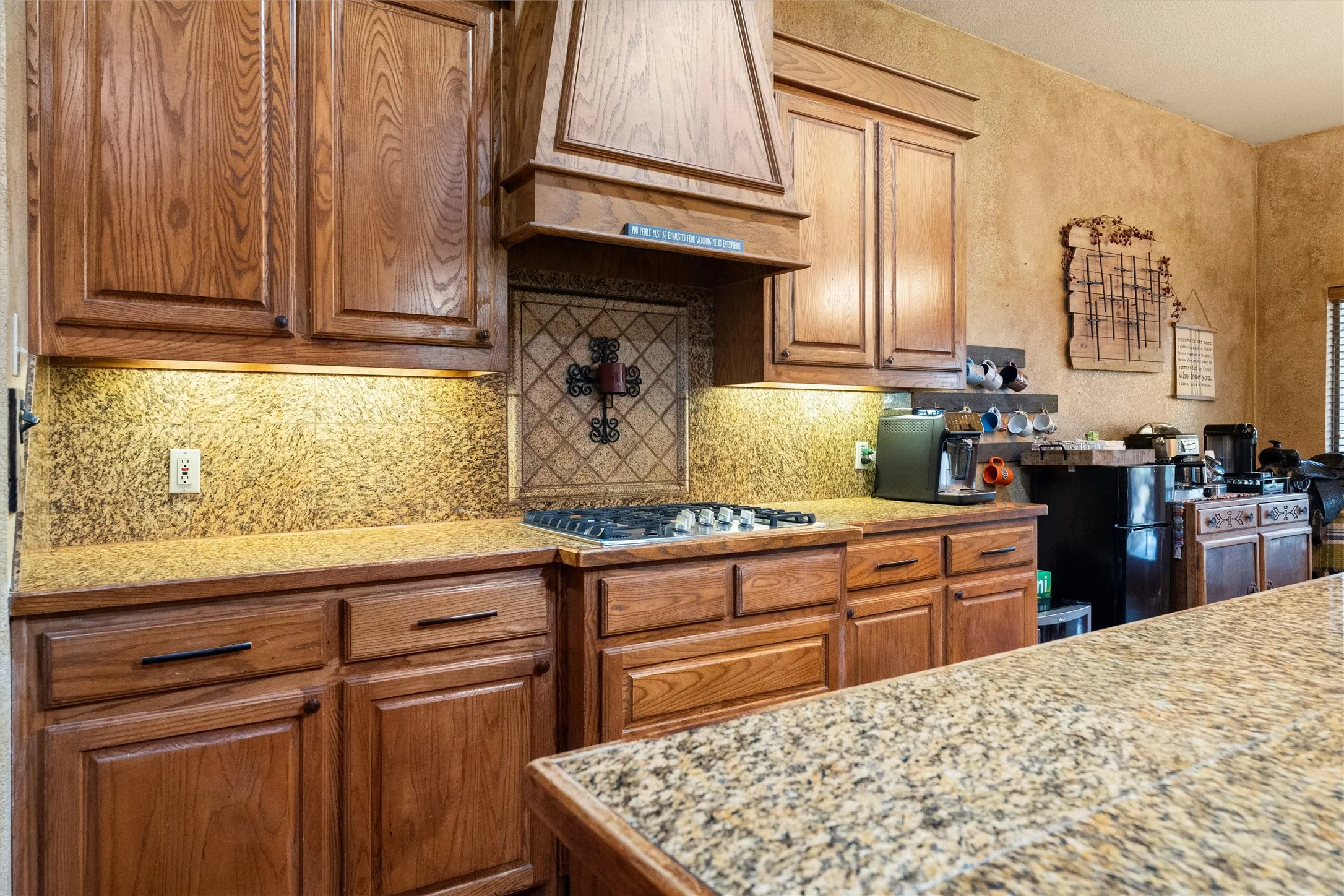 Gas cooking, beautiful wood cabinets