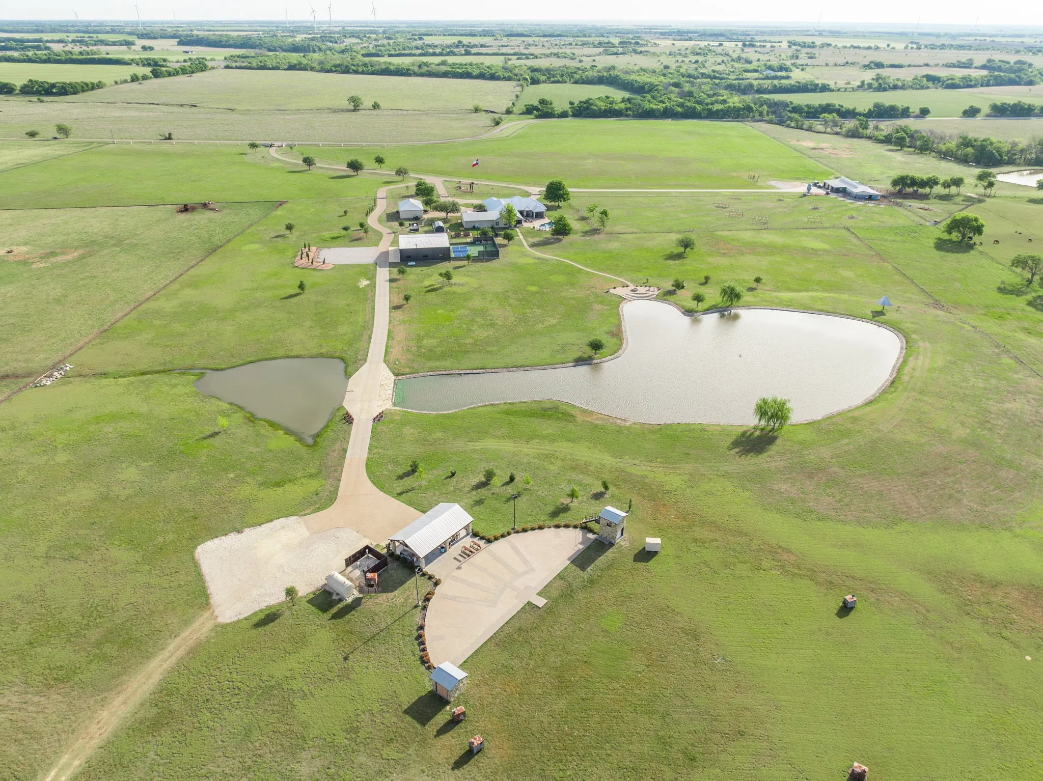 Farm For Sale in Hill County , 887 Hcr. 3110 N, Abbott, Texas 76621, 6 Bedroom, 6 Bathroom, 6 Garage spaces, 6,514 Sqft, built in 2001, Preowned, Price $4,693,600, mls#21248972, Real Estate Agent in Abbott, Homes For Sale in Hill county, Homes For Sale in Abbott, Realtor in Abbott Texas, Real Estate Brokerage Independent Realty Texas, Luminita Cordes Realtor