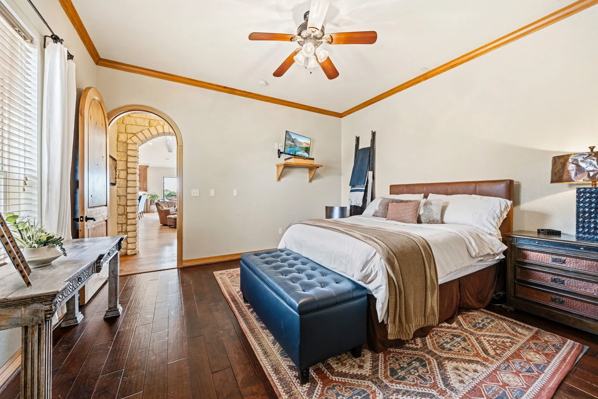 Farm For Sale in Hill County , 887 Hcr. 3110 N, Abbott, Texas 76621, 6 Bedroom, 6 Bathroom, 6 Garage spaces, 6,514 Sqft, built in 2001, Preowned, Price $4,693,600, mls#21248972, Real Estate Agent in Abbott, Homes For Sale in Hill county, Homes For Sale in Abbott, Realtor in Abbott Texas, Real Estate Brokerage Independent Realty Texas, Luminita Cordes Realtor