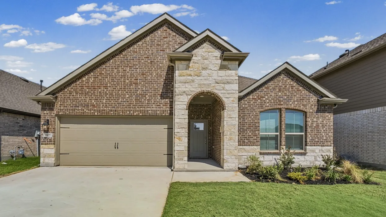 Single Family Residence For Sale in Denton County , 10021 Silver Nugget Street, Aubrey, Texas 76227, 4 Bedroom, 3 Bathroom, 2 Garage spaces, 2,536 Sqft, built in 2026, New Construction - Incomplete, mls#21254954, Real Estate Agent in Aubrey, Homes For Sale in Denton county, Homes For Sale in Aubrey, Realtor in Aubrey Texas, Real Estate Brokerage Independent Realty Texas, Luminita Cordes Realtor