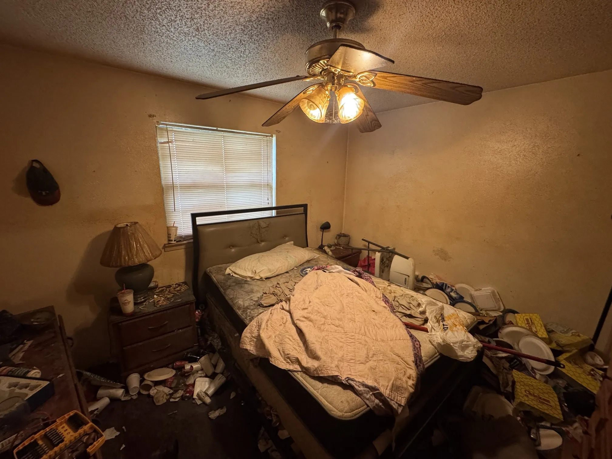 Single Family Residence For Sale in Tarrant County , 5633 Macdougall Drive, Haltom City, Texas 76148, 3 Bedroom, 2 Bathroom, 2 Garage spaces, 1,192 Sqft, built in 1971, Preowned, mls#21253672, Real Estate Agent in Haltom City, Homes For Sale in Tarrant county, Homes For Sale in Haltom City, Realtor in Haltom City Texas, Real Estate Brokerage Independent Realty Texas, Luminita Cordes Realtor