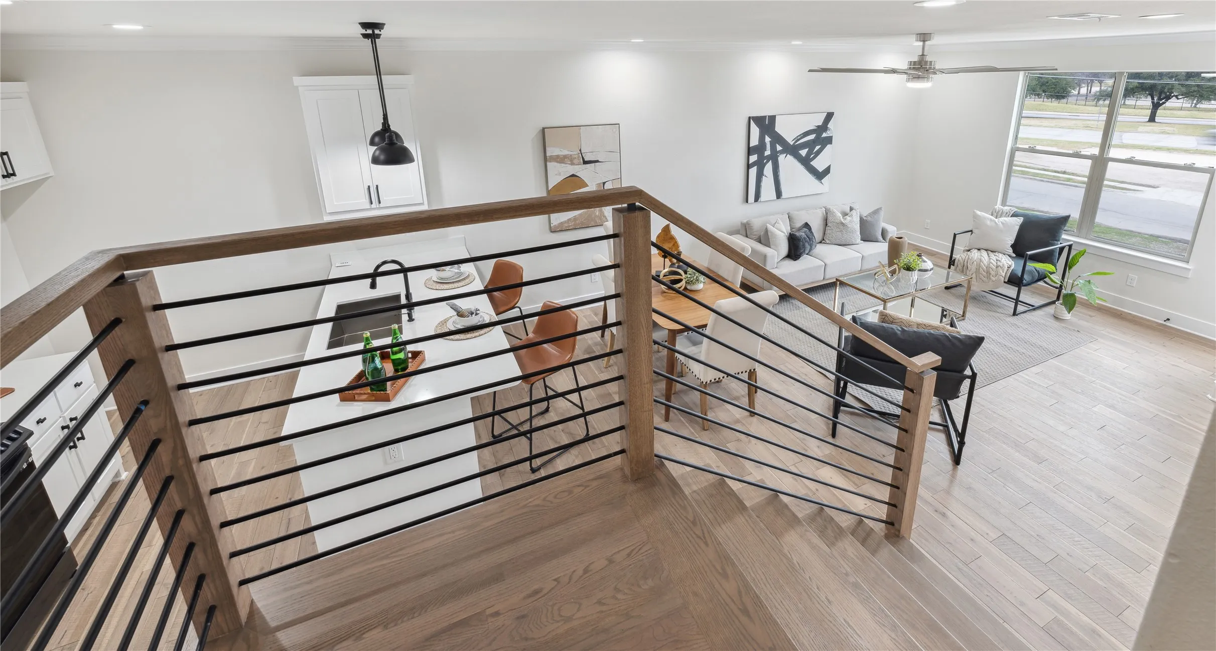 Townhouse For Rent in Dallas County , 3230 Elihu Street 5, Dallas, Texas 75210, 2 Bedroom, 4 Bathroom, 2 Garage spaces, 1,400 Sqft, built in 2022, mls#21253842, Real Estate Agent in Dallas, Homes For Rent in Dallas county, Homes For Rent in Dallas, Realtor in Dallas Texas, Real Estate Brokerage Independent Realty Texas, Luminita Cordes Realtor