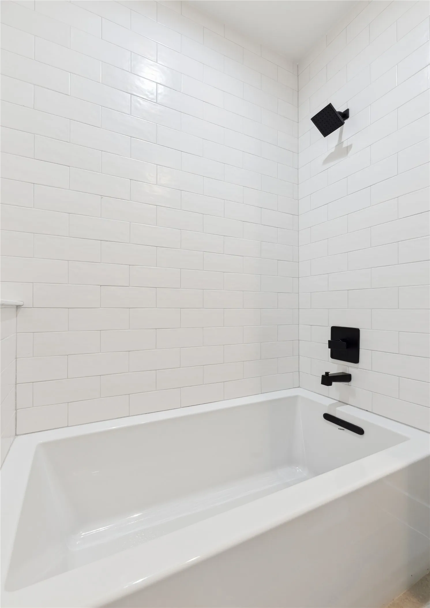 Townhouse For Rent in Dallas County , 3230 Elihu Street 5, Dallas, Texas 75210, 2 Bedroom, 4 Bathroom, 2 Garage spaces, 1,400 Sqft, built in 2022, mls#21253842, Real Estate Agent in Dallas, Homes For Rent in Dallas county, Homes For Rent in Dallas, Realtor in Dallas Texas, Real Estate Brokerage Independent Realty Texas, Luminita Cordes Realtor