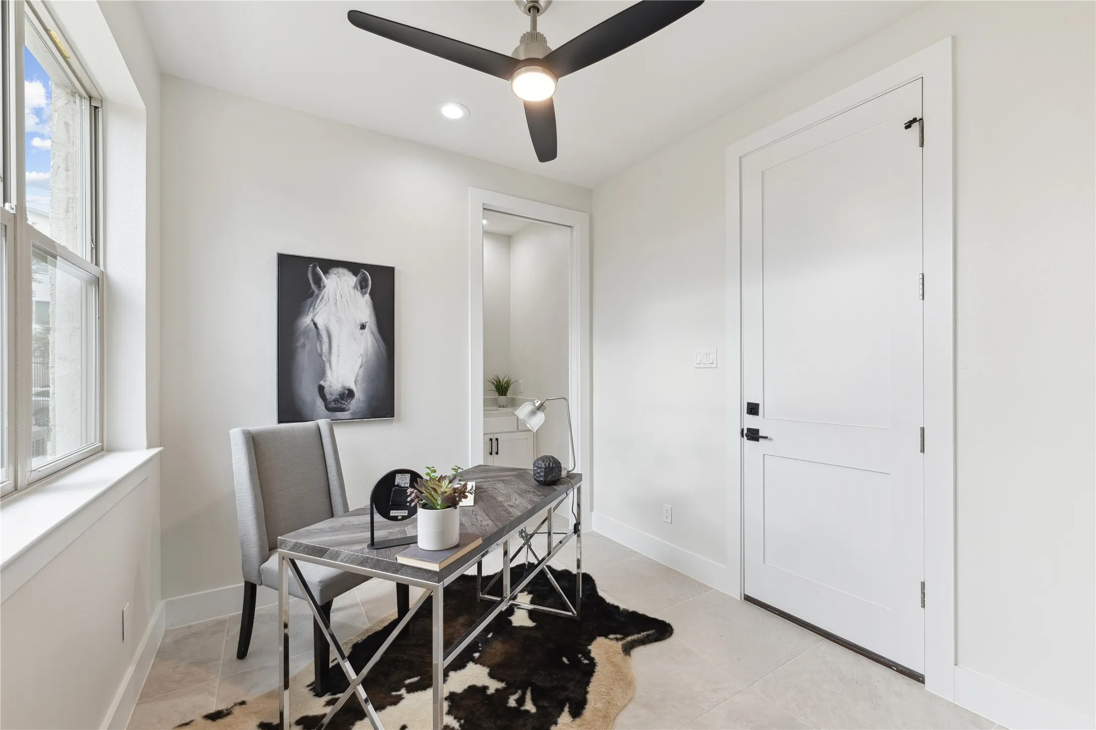 Townhouse For Rent in Dallas County , 3230 Elihu Street 5, Dallas, Texas 75210, 2 Bedroom, 4 Bathroom, 2 Garage spaces, 1,400 Sqft, built in 2022, mls#21253842, Real Estate Agent in Dallas, Homes For Rent in Dallas county, Homes For Rent in Dallas, Realtor in Dallas Texas, Real Estate Brokerage Independent Realty Texas, Luminita Cordes Realtor