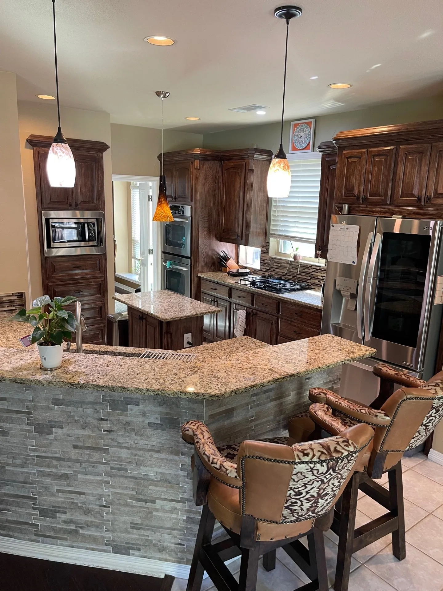 Single Family Residence For Sale in Denton County , 1804 Doubletree Trail, Flower Mound, Texas 75028, 4 Bedrooms, 4 Bathrooms, 3 Garage spaces, 3,281 Sqft, built in 1996, Preowned, Price $939,900, mls#21227500, Real Estate Agent in Flower Mound, Homes For Sale in Denton county, Homes For Sale in Flower Mound, Realtor in Flower Mound Texas, Real Estate Brokerage Independent Realty Texas, Luminita Cordes Realtor