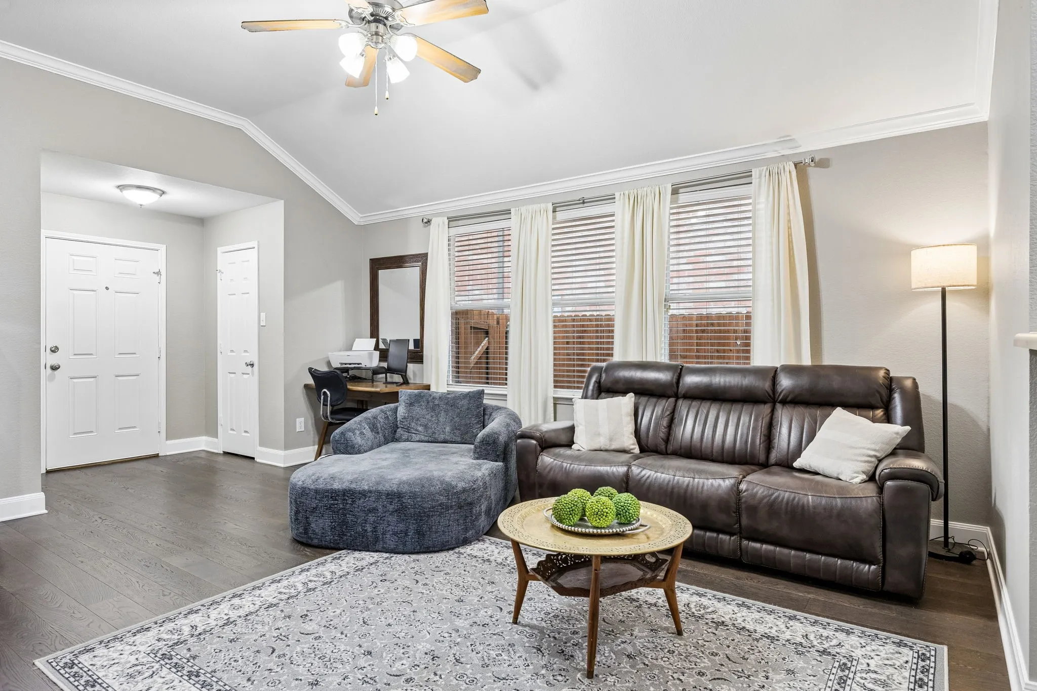 Single Family Residence For Sale in Collin County , 305 Fairland Drive, Wylie, Texas 75098, 3 Bedroom, 2 Bathroom, 2 Garage spaces, 1,550 Sqft, built in 2007, Preowned, mls#21251956, Real Estate Agent in Wylie, Homes For Sale in Collin county, Homes For Sale in Wylie, Realtor in Wylie Texas, Real Estate Brokerage Independent Realty Texas, Luminita Cordes Realtor