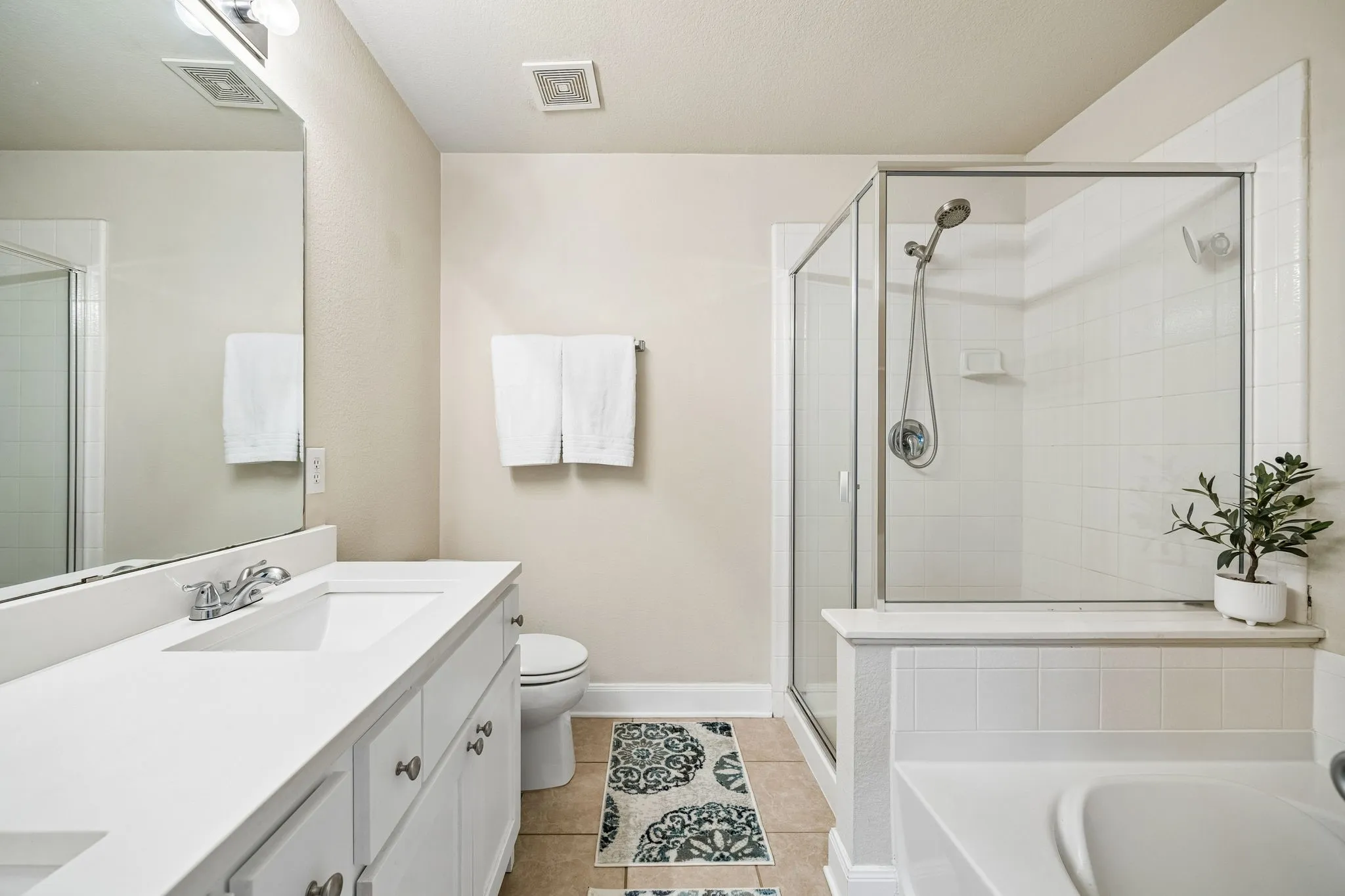 Single Family Residence For Sale in Collin County , 305 Fairland Drive, Wylie, Texas 75098, 3 Bedroom, 2 Bathroom, 2 Garage spaces, 1,550 Sqft, built in 2007, Preowned, mls#21251956, Real Estate Agent in Wylie, Homes For Sale in Collin county, Homes For Sale in Wylie, Realtor in Wylie Texas, Real Estate Brokerage Independent Realty Texas, Luminita Cordes Realtor