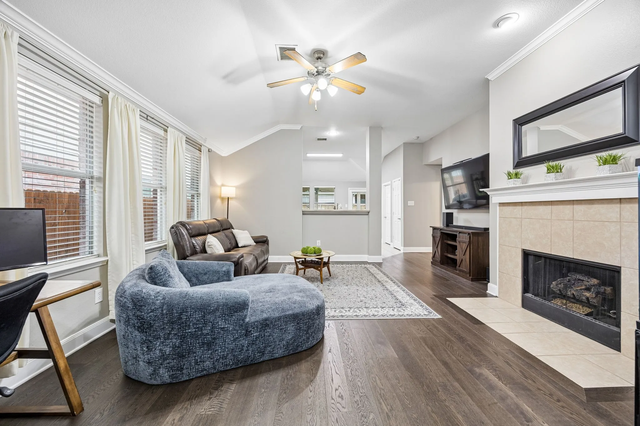 Single Family Residence For Sale in Collin County , 305 Fairland Drive, Wylie, Texas 75098, 3 Bedroom, 2 Bathroom, 2 Garage spaces, 1,550 Sqft, built in 2007, Preowned, mls#21251956, Real Estate Agent in Wylie, Homes For Sale in Collin county, Homes For Sale in Wylie, Realtor in Wylie Texas, Real Estate Brokerage Independent Realty Texas, Luminita Cordes Realtor