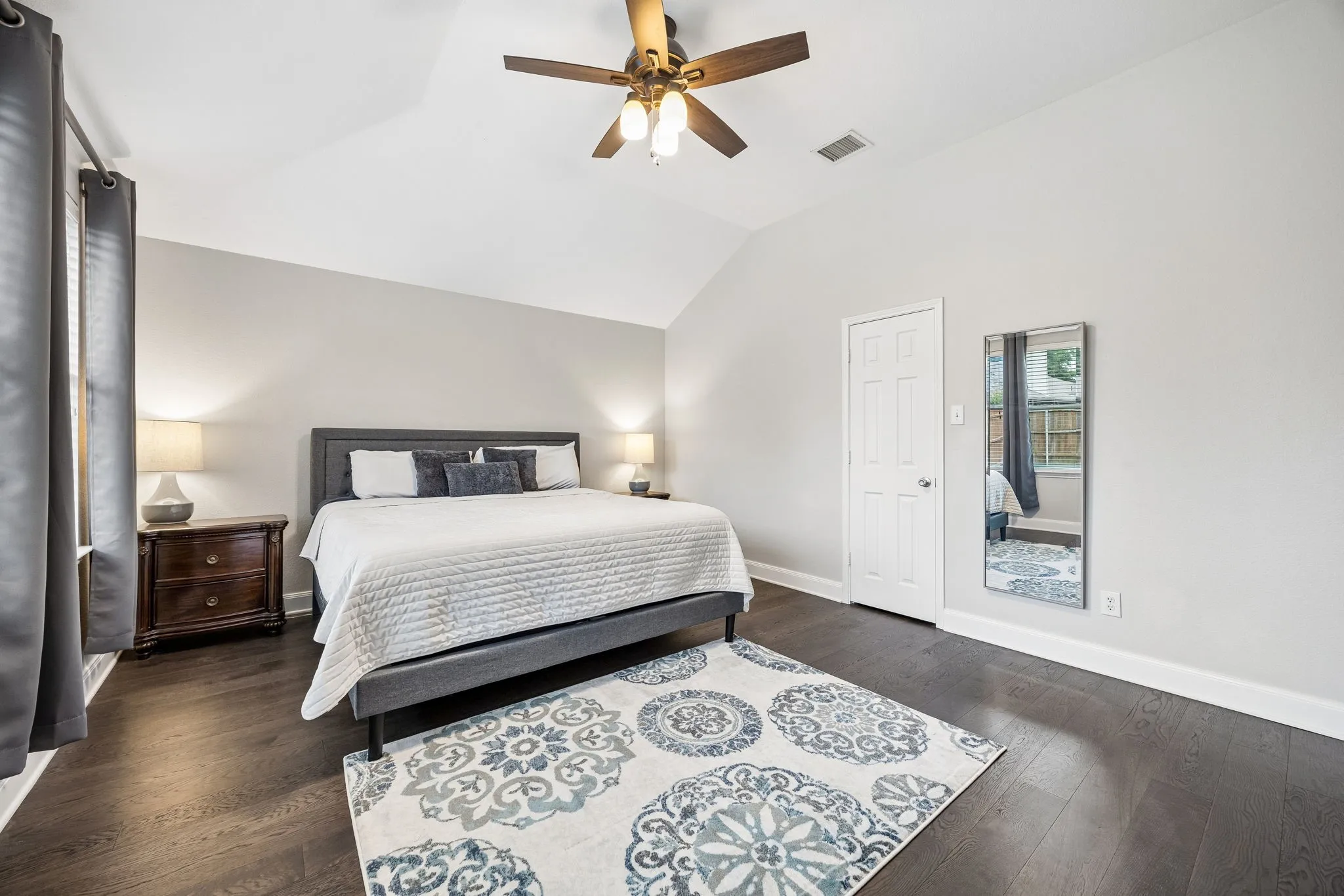 Single Family Residence For Sale in Collin County , 305 Fairland Drive, Wylie, Texas 75098, 3 Bedroom, 2 Bathroom, 2 Garage spaces, 1,550 Sqft, built in 2007, Preowned, mls#21251956, Real Estate Agent in Wylie, Homes For Sale in Collin county, Homes For Sale in Wylie, Realtor in Wylie Texas, Real Estate Brokerage Independent Realty Texas, Luminita Cordes Realtor