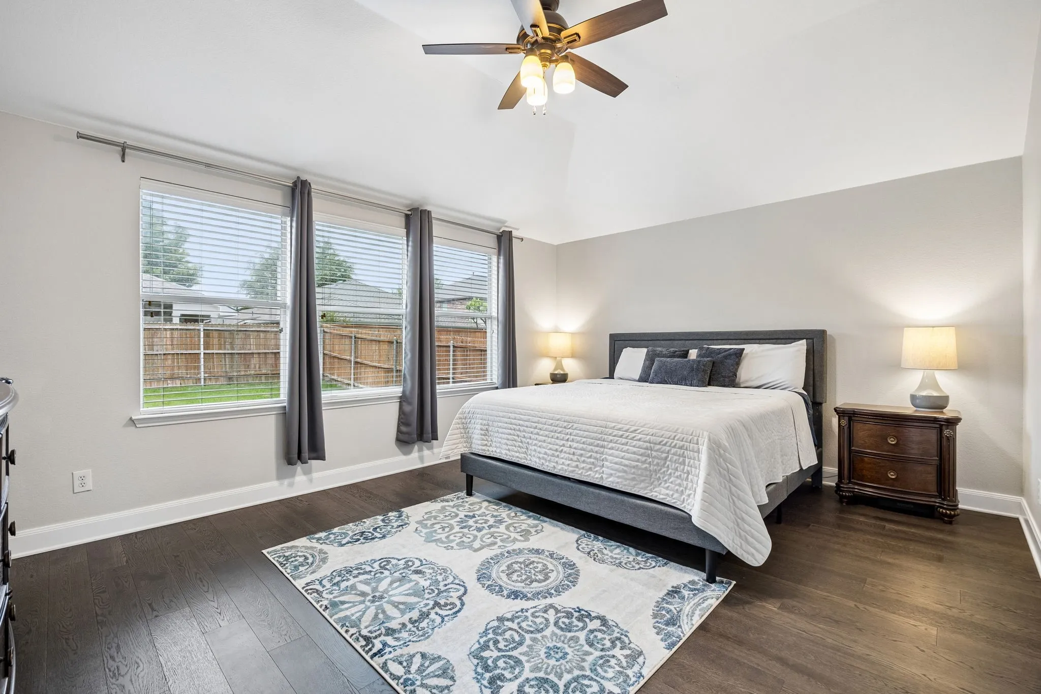 Single Family Residence For Sale in Collin County , 305 Fairland Drive, Wylie, Texas 75098, 3 Bedroom, 2 Bathroom, 2 Garage spaces, 1,550 Sqft, built in 2007, Preowned, mls#21251956, Real Estate Agent in Wylie, Homes For Sale in Collin county, Homes For Sale in Wylie, Realtor in Wylie Texas, Real Estate Brokerage Independent Realty Texas, Luminita Cordes Realtor