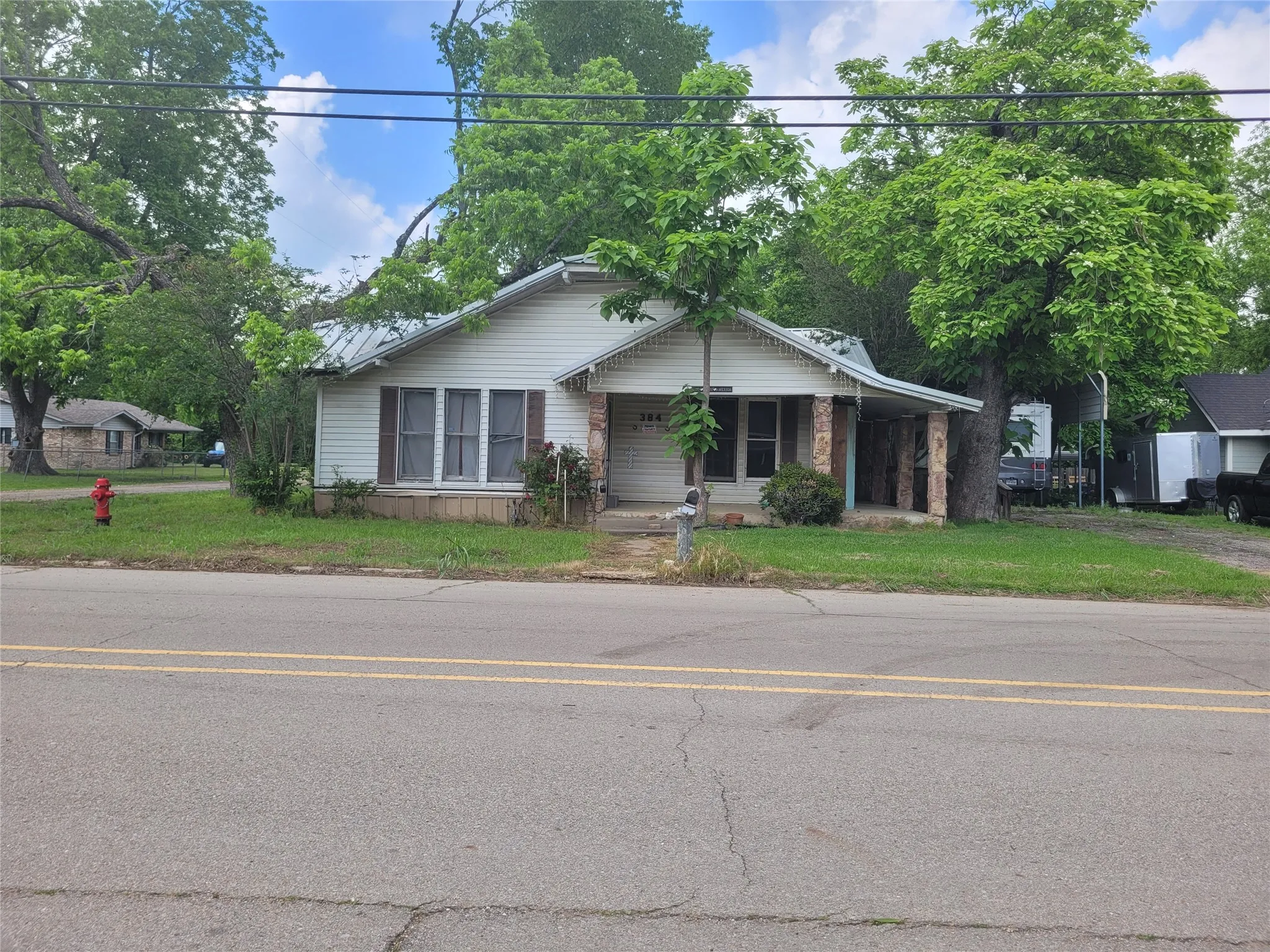 Single Family Residence For Sale in Lamar County , 384 MONROE, Deport, Texas 75435, 3 Bedroom, 2 Bathroom, Garage spaces, 1,800 Sqft, built in 0, Preowned, mls#21254940, Real Estate Agent in Deport, Homes For Sale in Lamar county, Homes For Sale in Deport, Realtor in Deport Texas, Real Estate Brokerage Independent Realty Texas, Luminita Cordes Realtor