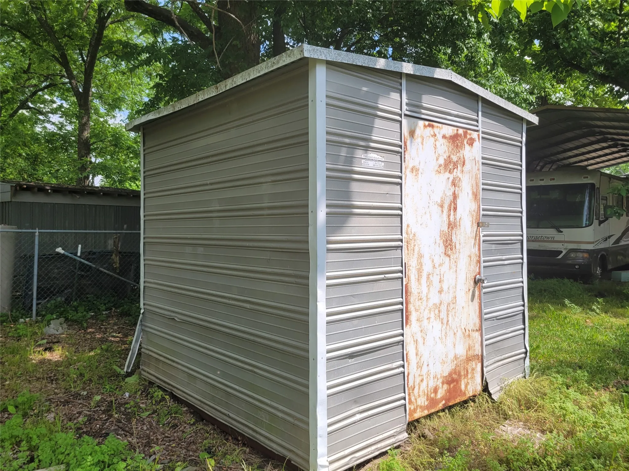 Single Family Residence For Sale in Lamar County , 384 MONROE, Deport, Texas 75435, 3 Bedroom, 2 Bathroom, Garage spaces, 1,800 Sqft, built in 0, Preowned, mls#21254940, Real Estate Agent in Deport, Homes For Sale in Lamar county, Homes For Sale in Deport, Realtor in Deport Texas, Real Estate Brokerage Independent Realty Texas, Luminita Cordes Realtor