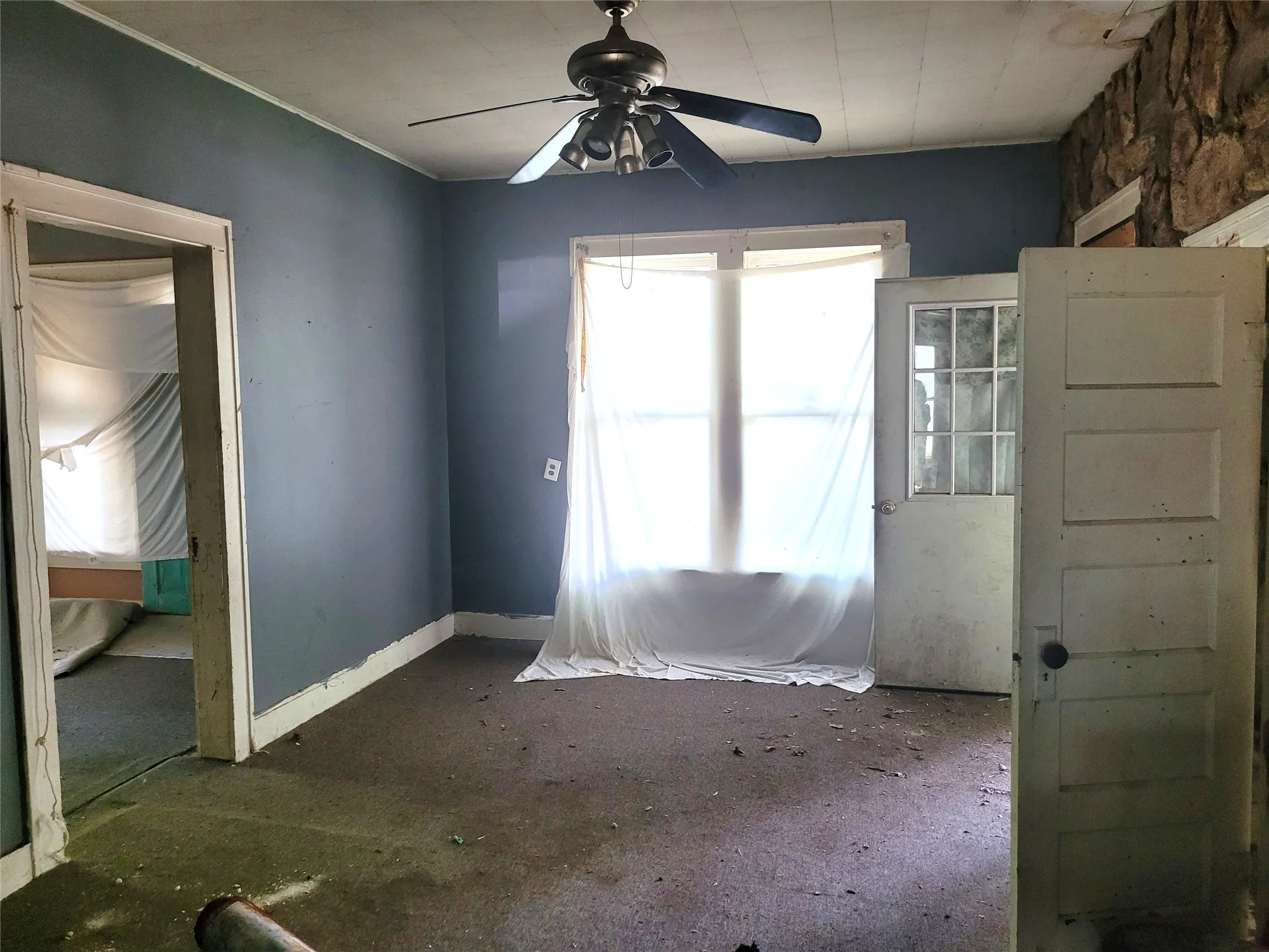 Single Family Residence For Sale in Lamar County , 384 MONROE, Deport, Texas 75435, 3 Bedroom, 2 Bathroom, Garage spaces, 1,800 Sqft, built in 0, Preowned, mls#21254940, Real Estate Agent in Deport, Homes For Sale in Lamar county, Homes For Sale in Deport, Realtor in Deport Texas, Real Estate Brokerage Independent Realty Texas, Luminita Cordes Realtor