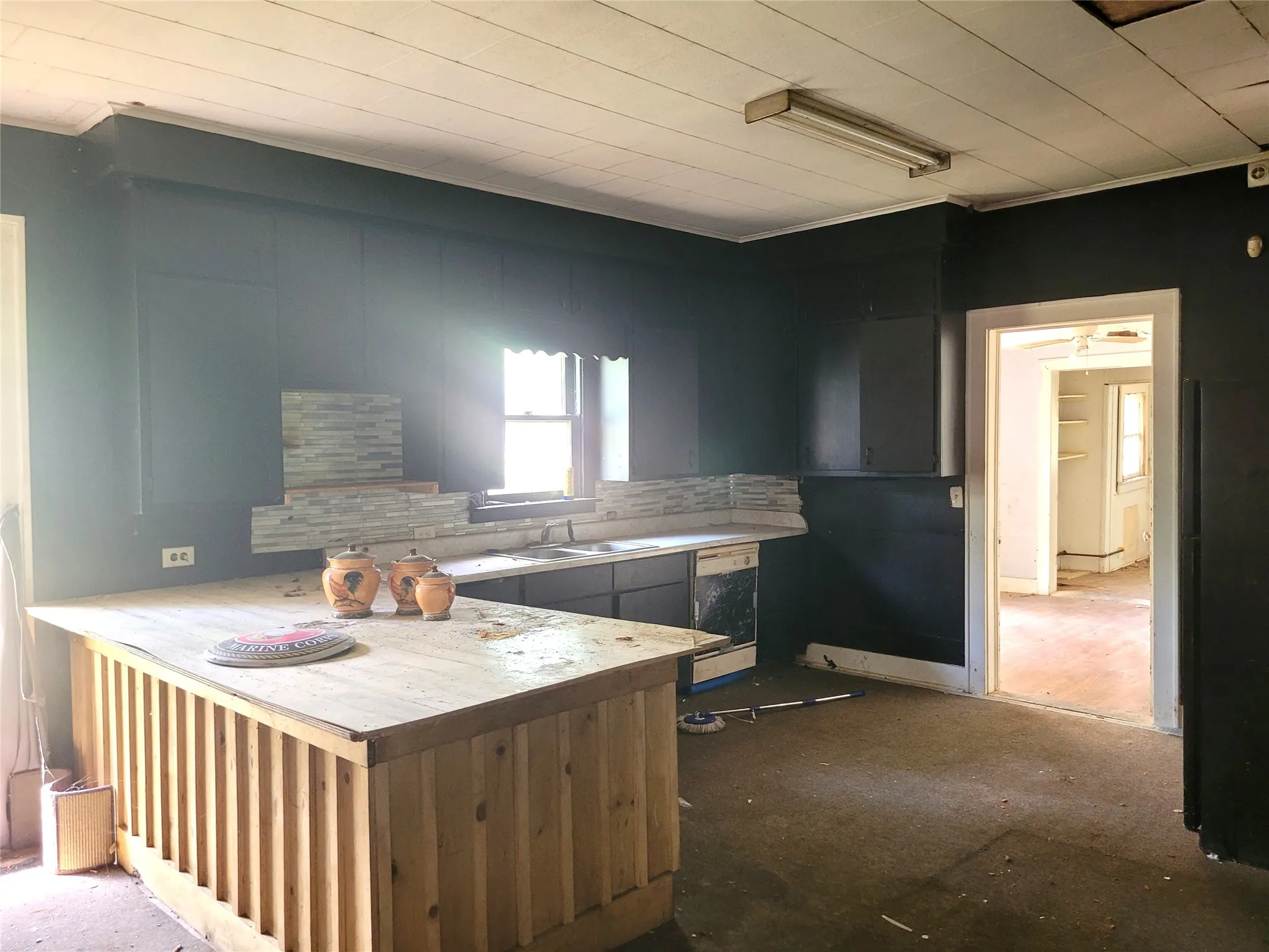 Single Family Residence For Sale in Lamar County , 384 MONROE, Deport, Texas 75435, 3 Bedroom, 2 Bathroom, Garage spaces, 1,800 Sqft, built in 0, Preowned, mls#21254940, Real Estate Agent in Deport, Homes For Sale in Lamar county, Homes For Sale in Deport, Realtor in Deport Texas, Real Estate Brokerage Independent Realty Texas, Luminita Cordes Realtor