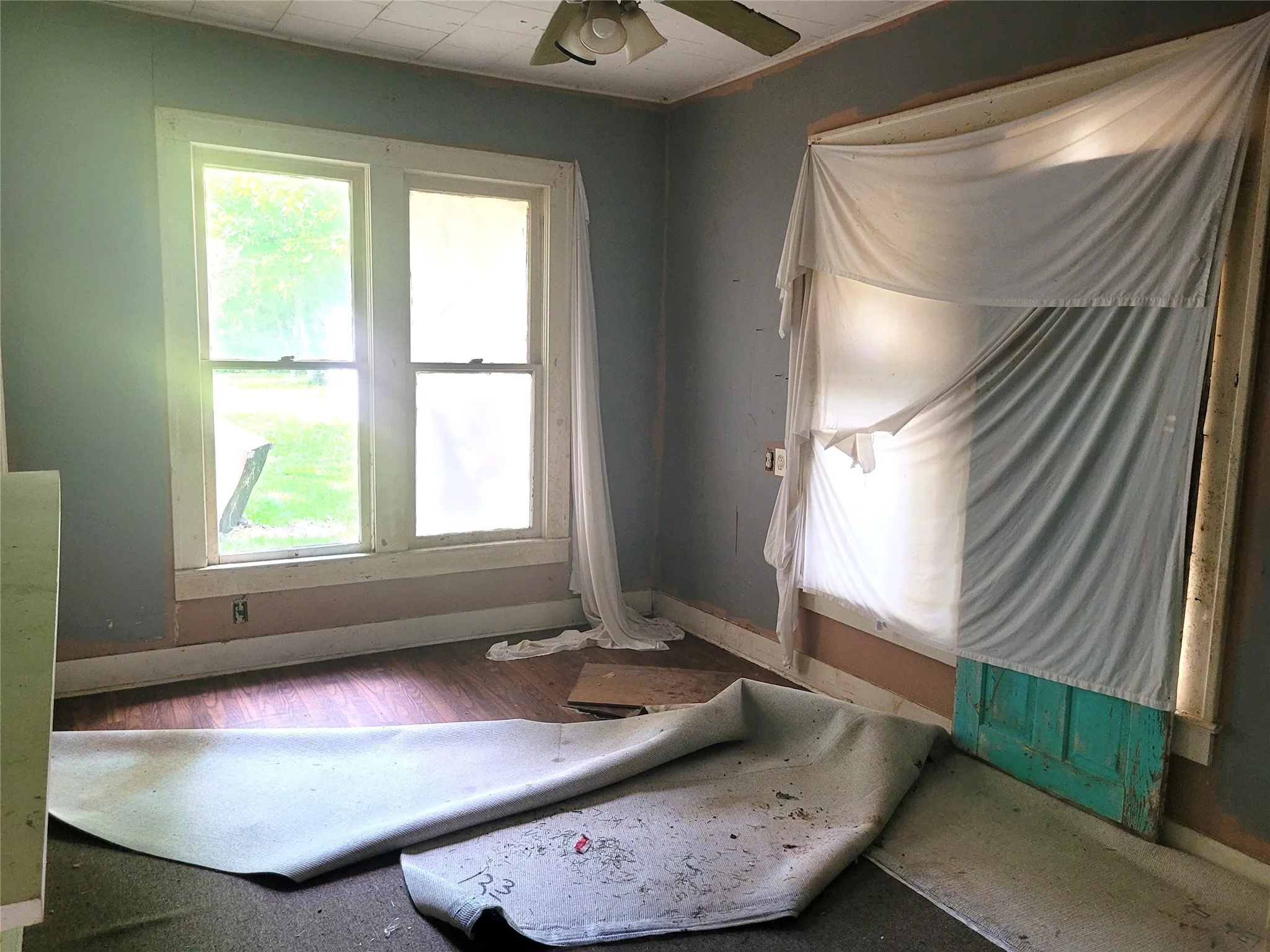 Single Family Residence For Sale in Lamar County , 384 MONROE, Deport, Texas 75435, 3 Bedroom, 2 Bathroom, Garage spaces, 1,800 Sqft, built in 0, Preowned, mls#21254940, Real Estate Agent in Deport, Homes For Sale in Lamar county, Homes For Sale in Deport, Realtor in Deport Texas, Real Estate Brokerage Independent Realty Texas, Luminita Cordes Realtor