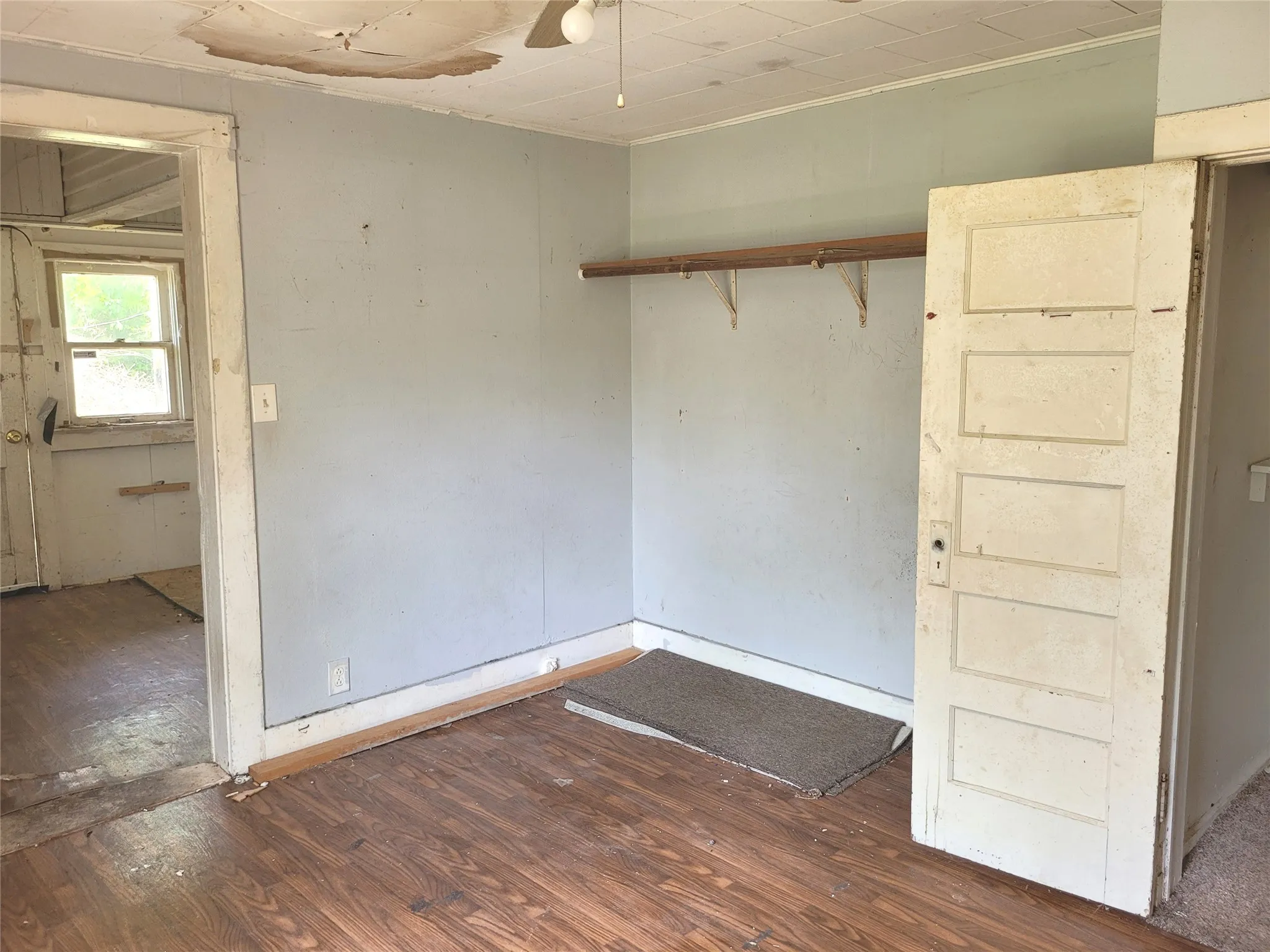 Single Family Residence For Sale in Lamar County , 384 MONROE, Deport, Texas 75435, 3 Bedroom, 2 Bathroom, Garage spaces, 1,800 Sqft, built in 0, Preowned, mls#21254940, Real Estate Agent in Deport, Homes For Sale in Lamar county, Homes For Sale in Deport, Realtor in Deport Texas, Real Estate Brokerage Independent Realty Texas, Luminita Cordes Realtor