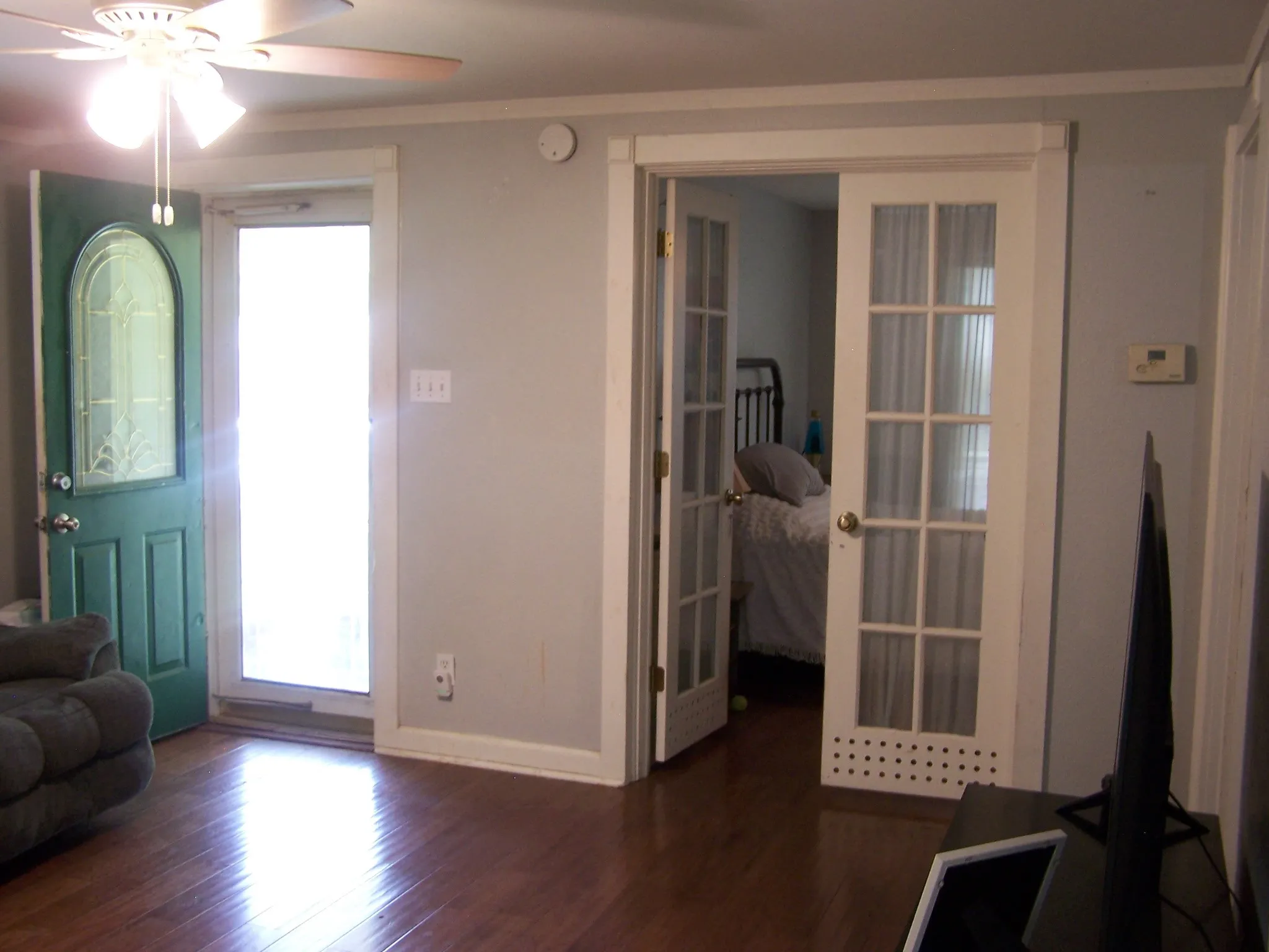 Single Family Residence For Sale in Grayson County , 923 Nelson Street, Denison, Texas 75020, 5 Bedroom, 2 Bathroom, Garage spaces, 1,568 Sqft, built in 1930, Preowned, mls#21254981, Real Estate Agent in Denison, Homes For Sale in Grayson county, Homes For Sale in Denison, Realtor in Denison Texas, Real Estate Brokerage Independent Realty Texas, Luminita Cordes Realtor