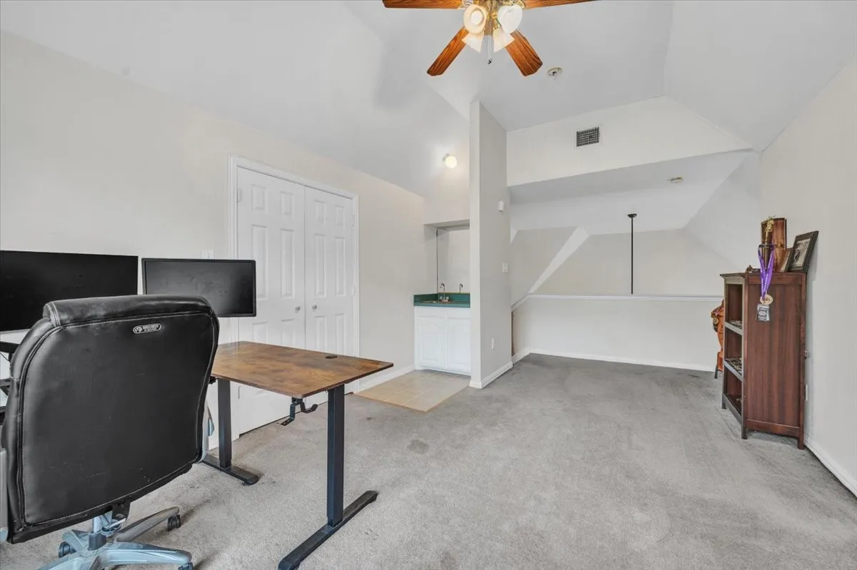 Single Family Residence For Sale in Collin County , 10592 Tree Lane, Princeton, Texas 75407, 3 Bedroom, 3 Bathroom, 2 Garage spaces, 2,253 Sqft, built in 1994, Preowned, mls#21254657, Real Estate Agent in Princeton, Homes For Sale in Collin county, Homes For Sale in Princeton, Realtor in Princeton Texas, Real Estate Brokerage Independent Realty Texas, Luminita Cordes Realtor