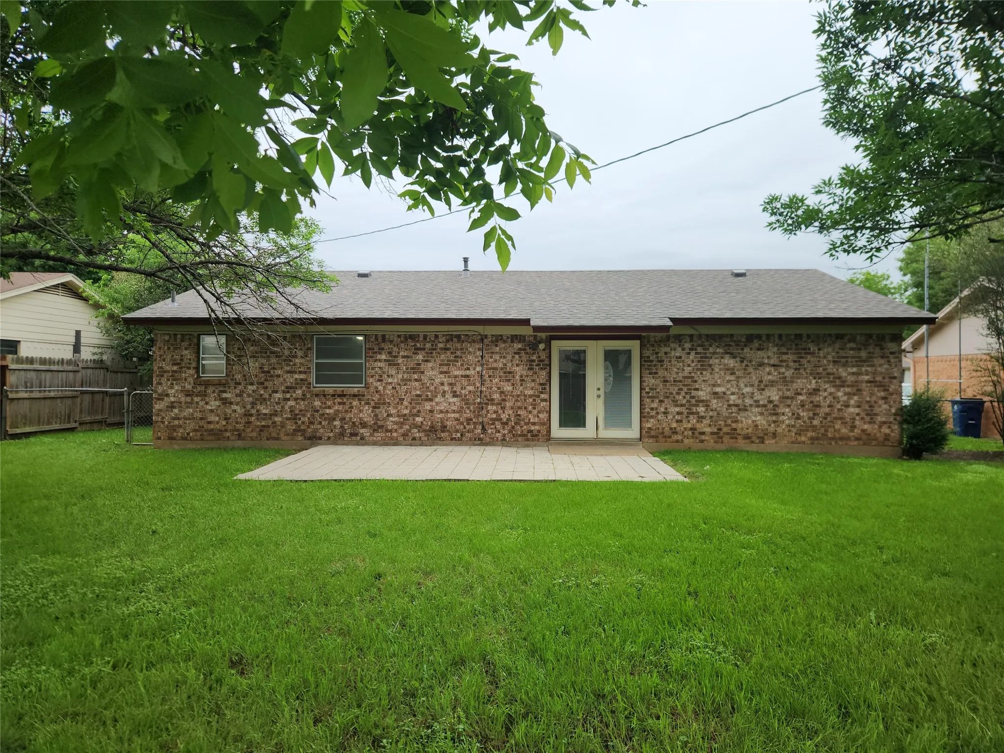 Single Family Residence For Sale in Johnson County , 409 Nathan Street, Burleson, Texas 76028, 3 Bedroom, 2 Bathroom, 2 Garage spaces, 1,072 Sqft, built in 1971, Preowned, mls#21255029, Real Estate Agent in Burleson, Homes For Sale in Johnson county, Homes For Sale in Burleson, Realtor in Burleson Texas, Real Estate Brokerage Independent Realty Texas, Luminita Cordes Realtor