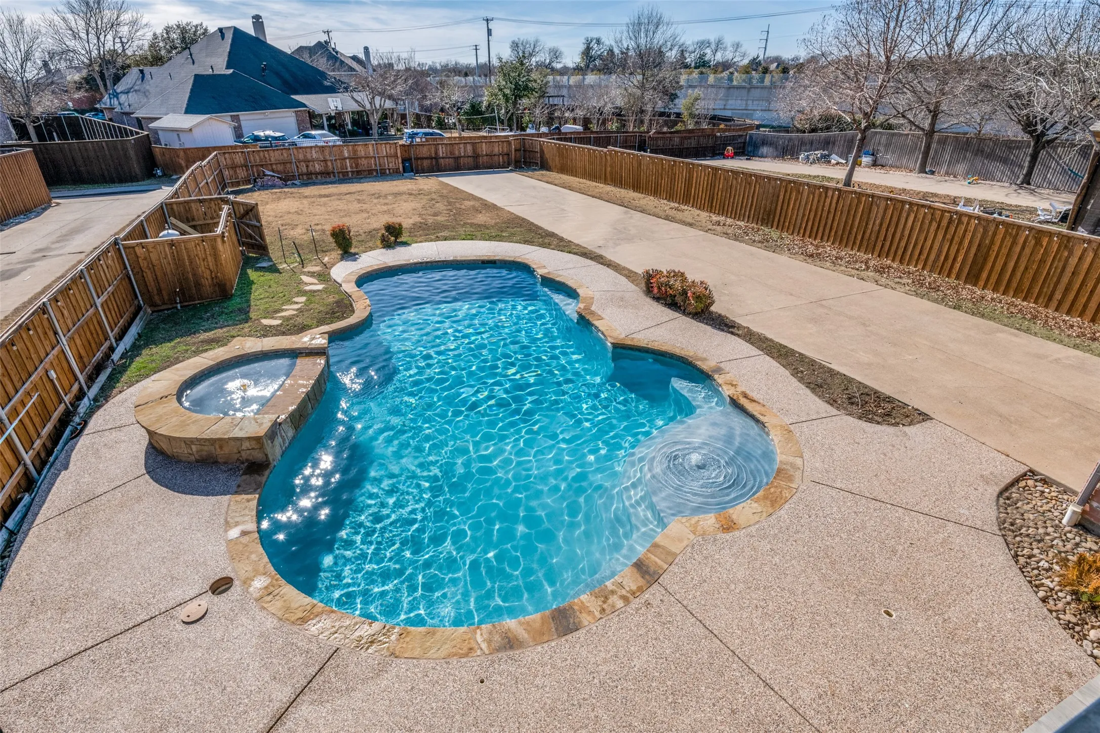 Single Family Residence For Sale in Dallas County , 4910 Bayport Circle, Rowlett, Texas 75088, 4 Bedrooms, 4 Bathrooms, 2 Garage spaces, 4,058 Sqft, built in 1996, Price $635,000, mls#21252568, Real Estate Agent in Rowlett, Homes For Sale in Dallas county, Homes For Sale in Rowlett, Realtor in Rowlett Texas, Real Estate Brokerage Independent Realty Texas, Luminita Cordes Realtor