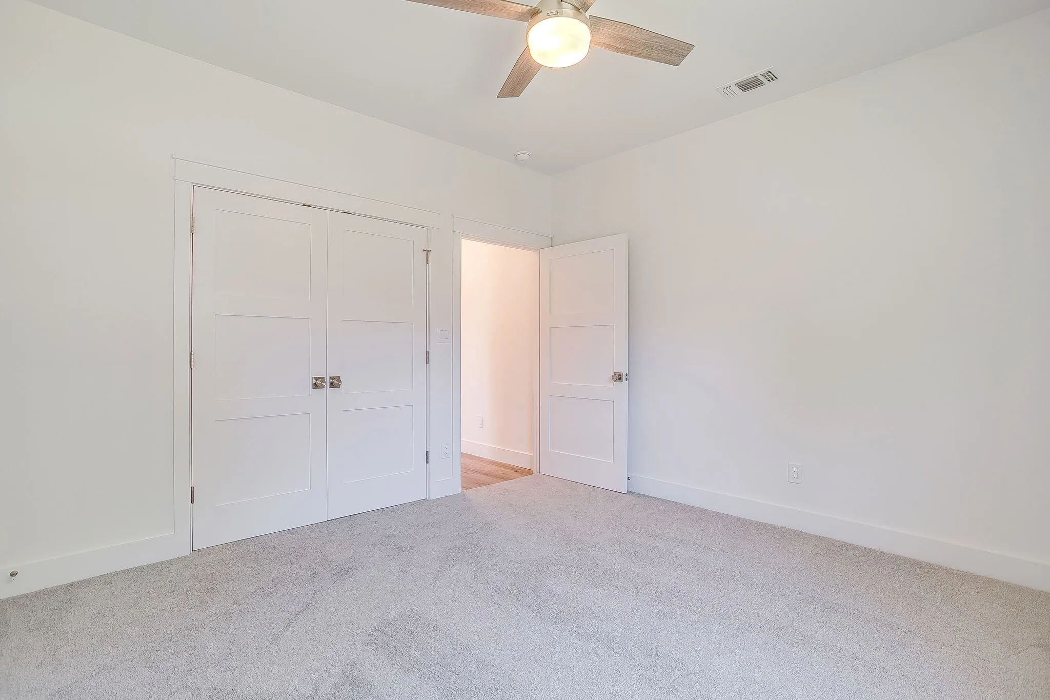 Single Family Residence For Sale in Palo Pinto County , 2601 Easy Street, Mineral Wells, Texas 76067, 3 Bedrooms, 2 Bathrooms, 2 Garage spaces, 1,989 Sqft, built in 2026, Price $540,000, mls#21254118, Real Estate Agent in Mineral Wells, Homes For Sale in Palo Pinto county, Homes For Sale in Mineral Wells, Realtor in Mineral Wells Texas, Real Estate Brokerage Independent Realty Texas, Luminita Cordes Realtor