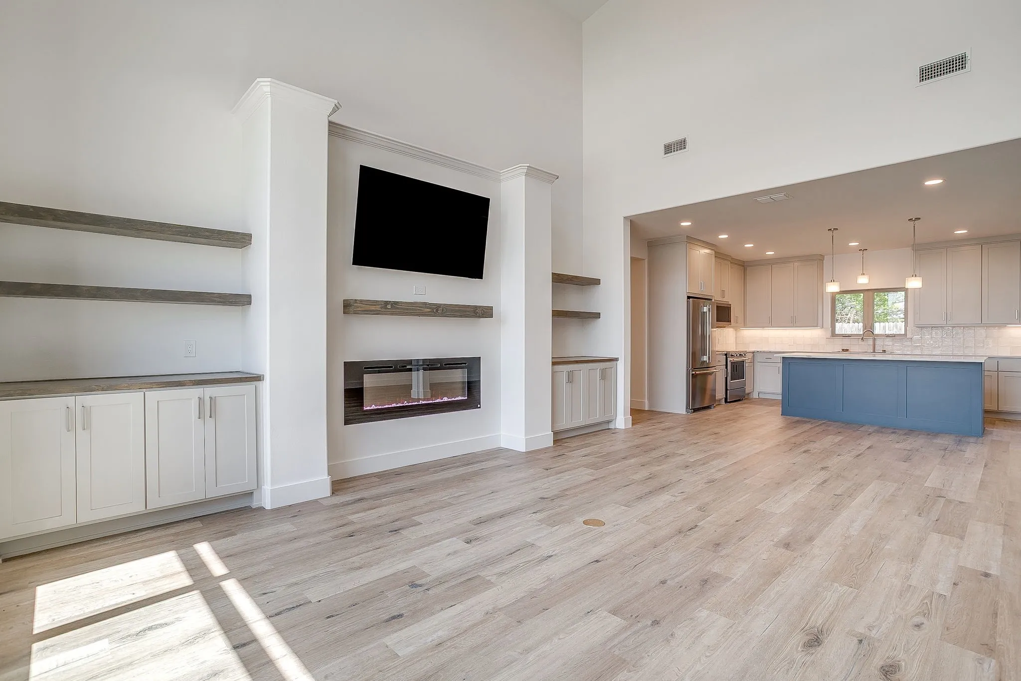 Single Family Residence For Sale in Palo Pinto County , 2601 Easy Street, Mineral Wells, Texas 76067, 3 Bedrooms, 2 Bathrooms, 2 Garage spaces, 1,989 Sqft, built in 2026, Price $540,000, mls#21254118, Real Estate Agent in Mineral Wells, Homes For Sale in Palo Pinto county, Homes For Sale in Mineral Wells, Realtor in Mineral Wells Texas, Real Estate Brokerage Independent Realty Texas, Luminita Cordes Realtor