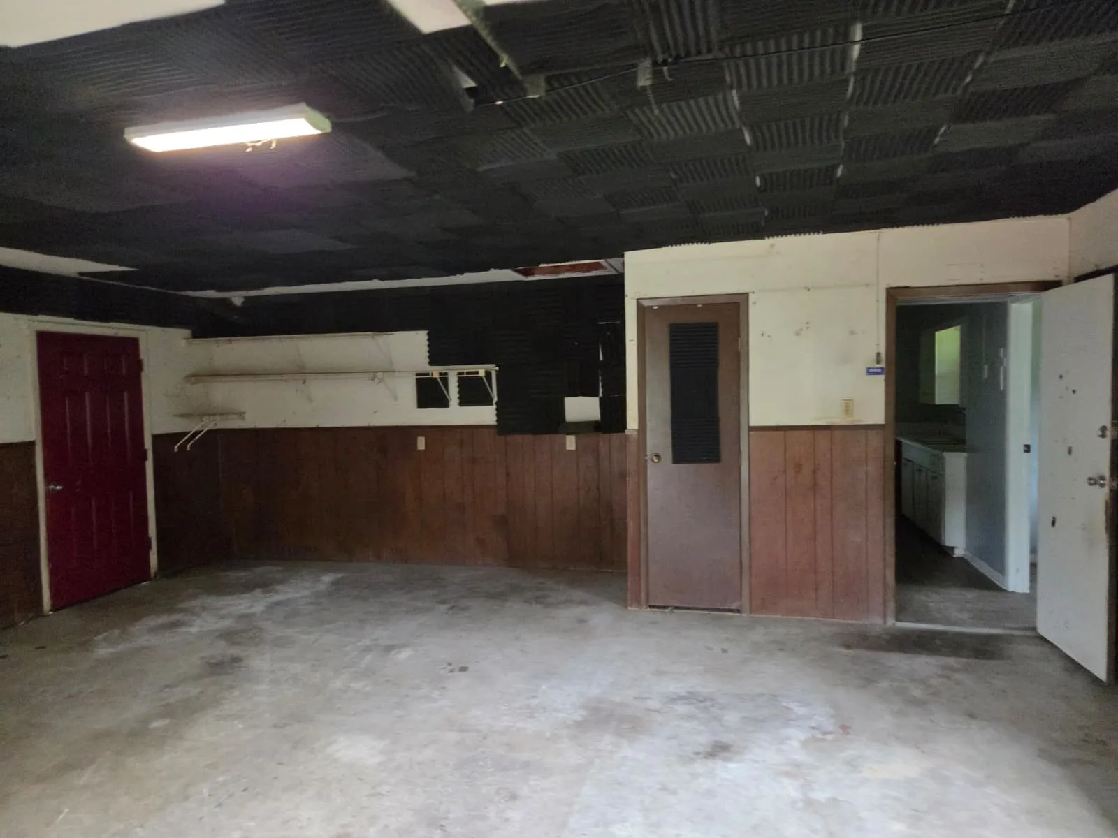 Single Family Residence For Sale in Wood County , 7515 E US Highway 80, Hawkins, Texas 75765, 3 Bedroom, 2 Bathroom, 2 Garage spaces, 2,074 Sqft, built in 1985, mls#21254054, Real Estate Agent in Hawkins, Homes For Sale in Wood county, Homes For Sale in Hawkins, Realtor in Hawkins Texas, Real Estate Brokerage Independent Realty Texas, Luminita Cordes Realtor