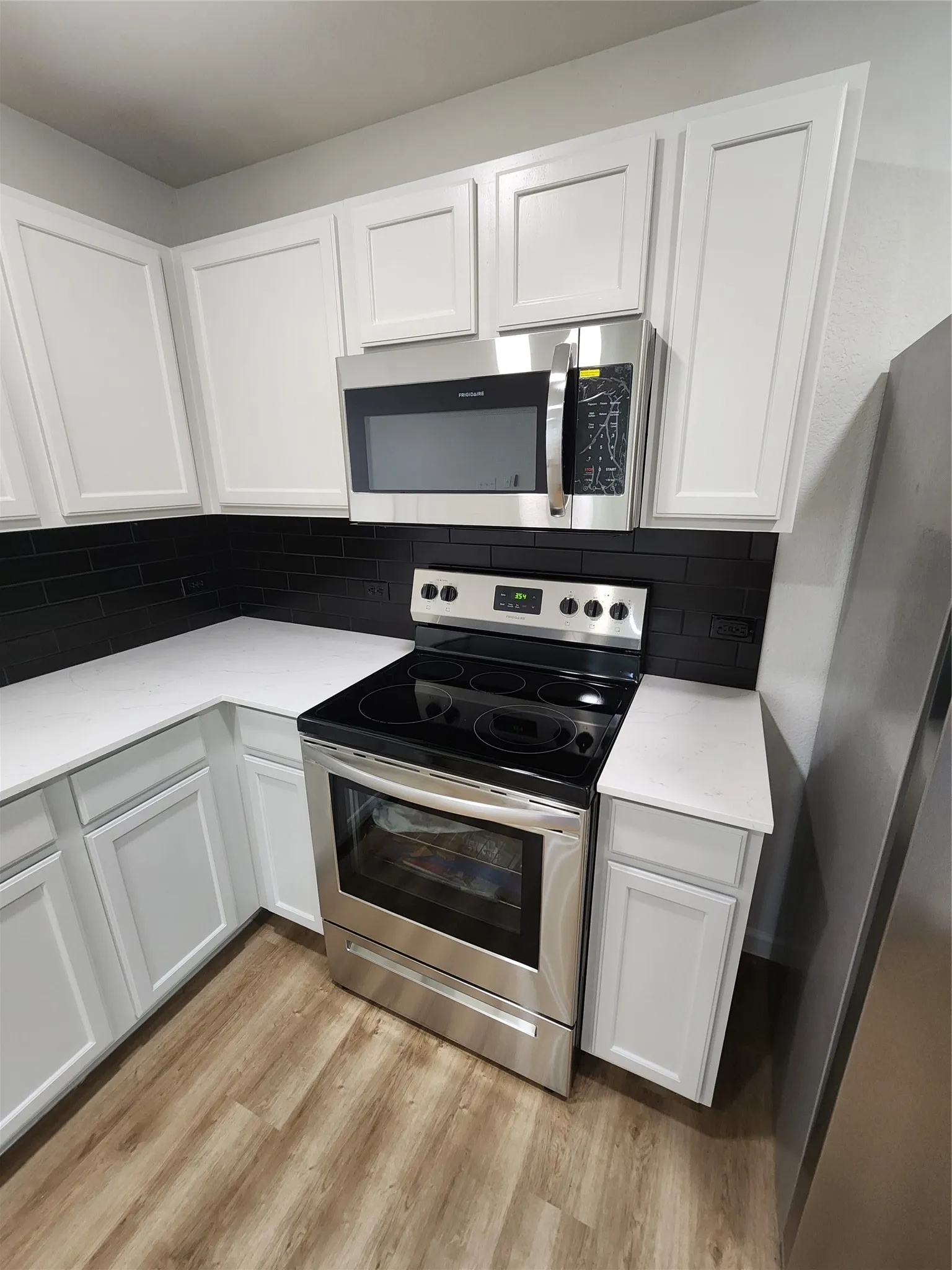Single Family Residence For Rent in Wise County , 12808 Kingsgate Drive, Rhome, Texas 76078, 3 Bedroom, 2 Bathroom, 2 Garage spaces, 1,397 Sqft, built in 2008, Preowned, mls#21255039, Real Estate Agent in Rhome, Homes For Rent in Wise county, Homes For Rent in Rhome, Realtor in Rhome Texas, Real Estate Brokerage Independent Realty Texas, Luminita Cordes Realtor