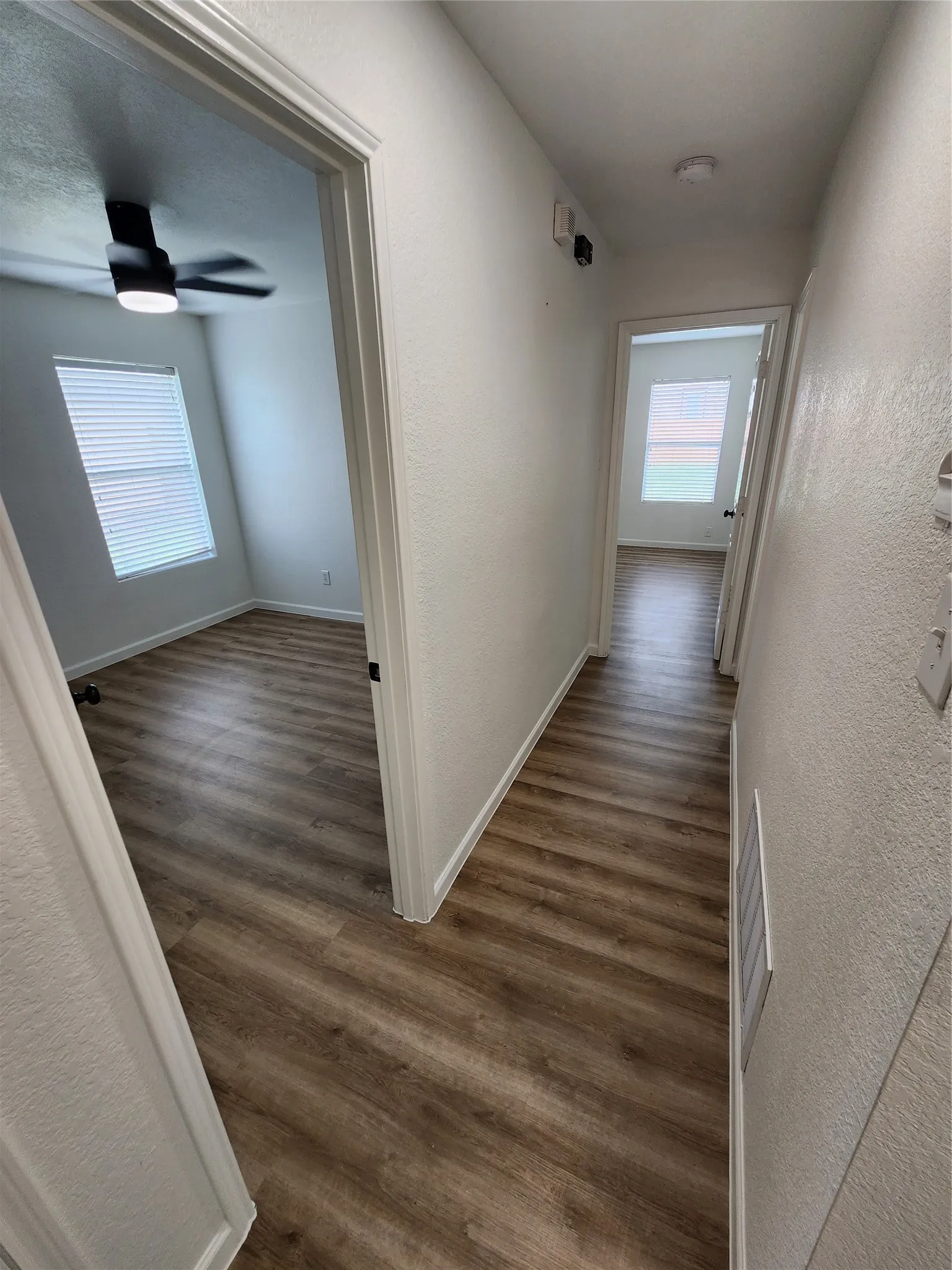 Single Family Residence For Rent in Wise County , 12808 Kingsgate Drive, Rhome, Texas 76078, 3 Bedroom, 2 Bathroom, 2 Garage spaces, 1,397 Sqft, built in 2008, Preowned, mls#21255039, Real Estate Agent in Rhome, Homes For Rent in Wise county, Homes For Rent in Rhome, Realtor in Rhome Texas, Real Estate Brokerage Independent Realty Texas, Luminita Cordes Realtor