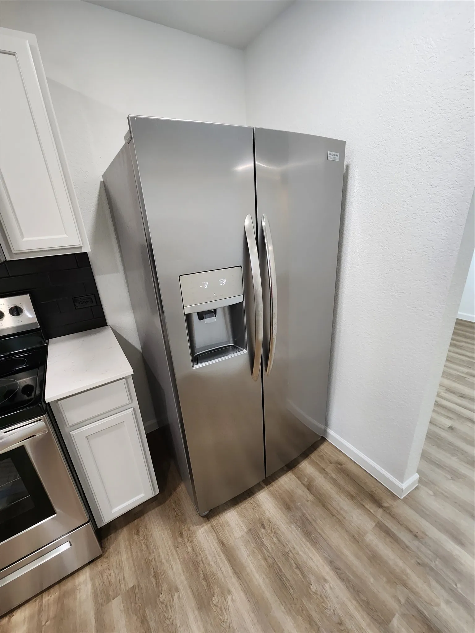 Single Family Residence For Rent in Wise County , 12808 Kingsgate Drive, Rhome, Texas 76078, 3 Bedroom, 2 Bathroom, 2 Garage spaces, 1,397 Sqft, built in 2008, Preowned, mls#21255039, Real Estate Agent in Rhome, Homes For Rent in Wise county, Homes For Rent in Rhome, Realtor in Rhome Texas, Real Estate Brokerage Independent Realty Texas, Luminita Cordes Realtor
