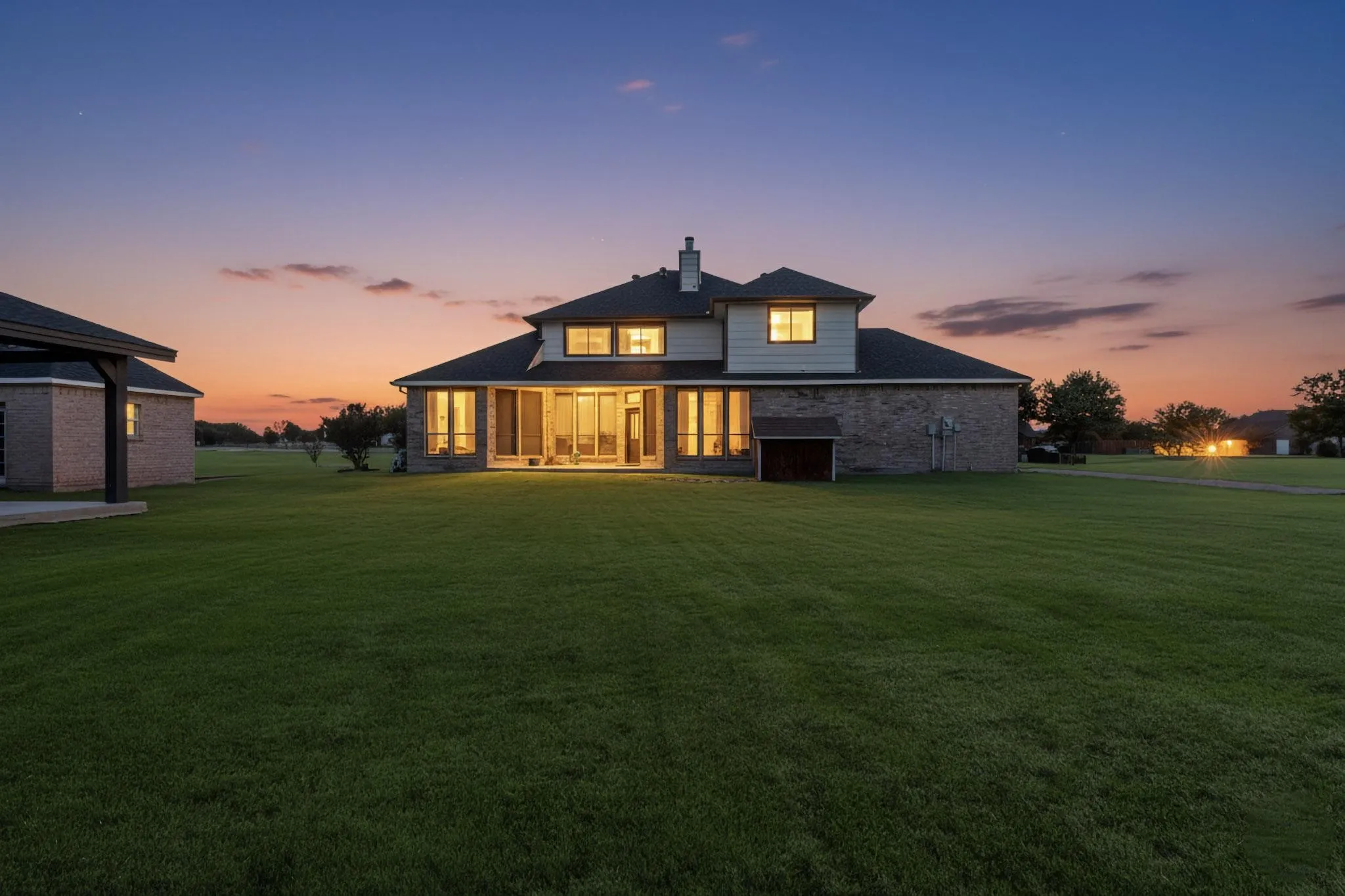 Single Family Residence For Sale in Kaufman County , 1271 Lone Star Boulevard, Talty, Texas 75160, 4 Bedroom, 3 Bathroom, 2 Garage spaces, 3,047 Sqft, built in 1998, Preowned, mls#21252857, Real Estate Agent in Talty, Homes For Sale in Kaufman county, Homes For Sale in Talty, Realtor in Talty Texas, Real Estate Brokerage Independent Realty Texas, Luminita Cordes Realtor